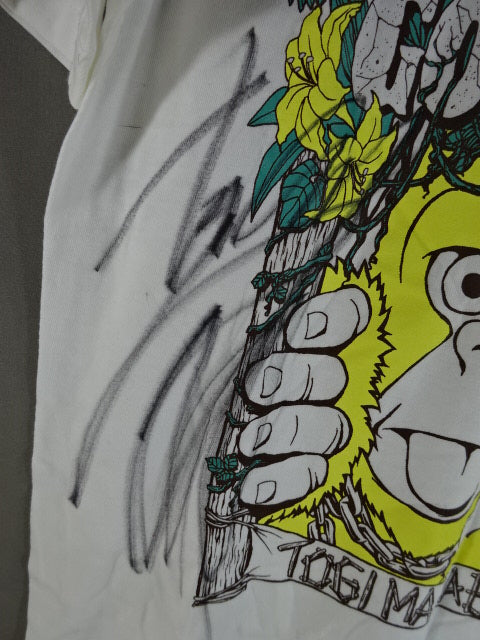 【直筆サイン入り】真壁刀義 UNCHAINED GORILLA Tシャツ