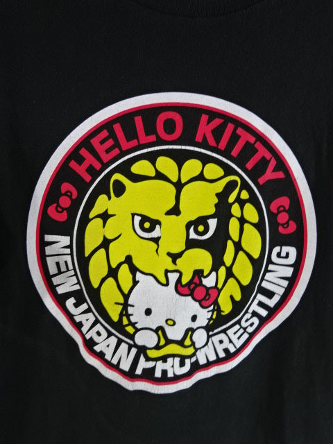 Hello Kitty ×New Japan Pro Wrestling Collaboration HELLO KITTY meets Lion-mark T-Shirt