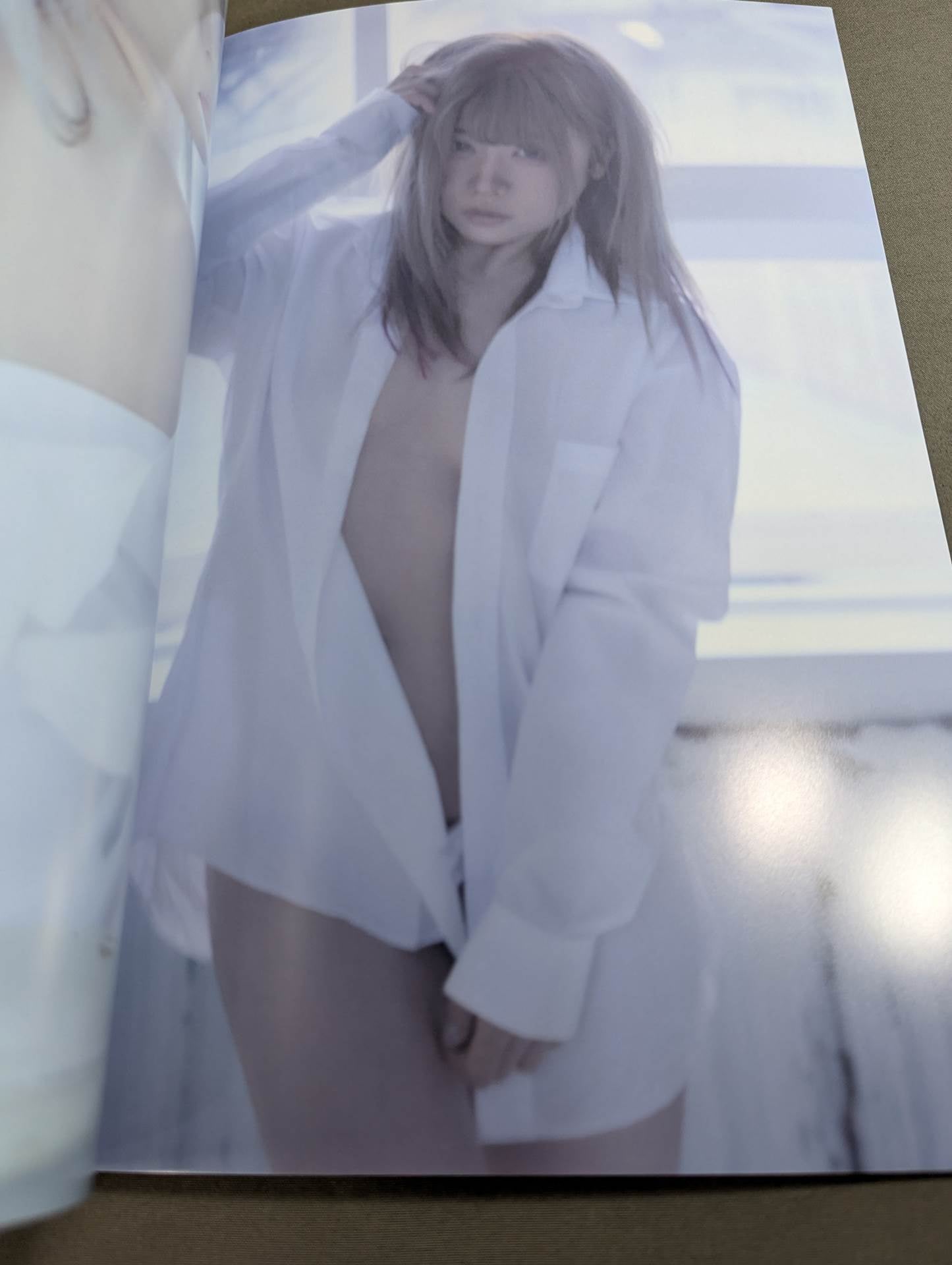 【hand signed autograph】 Tam Nakano photo gallery Twilight (Premium ver.)