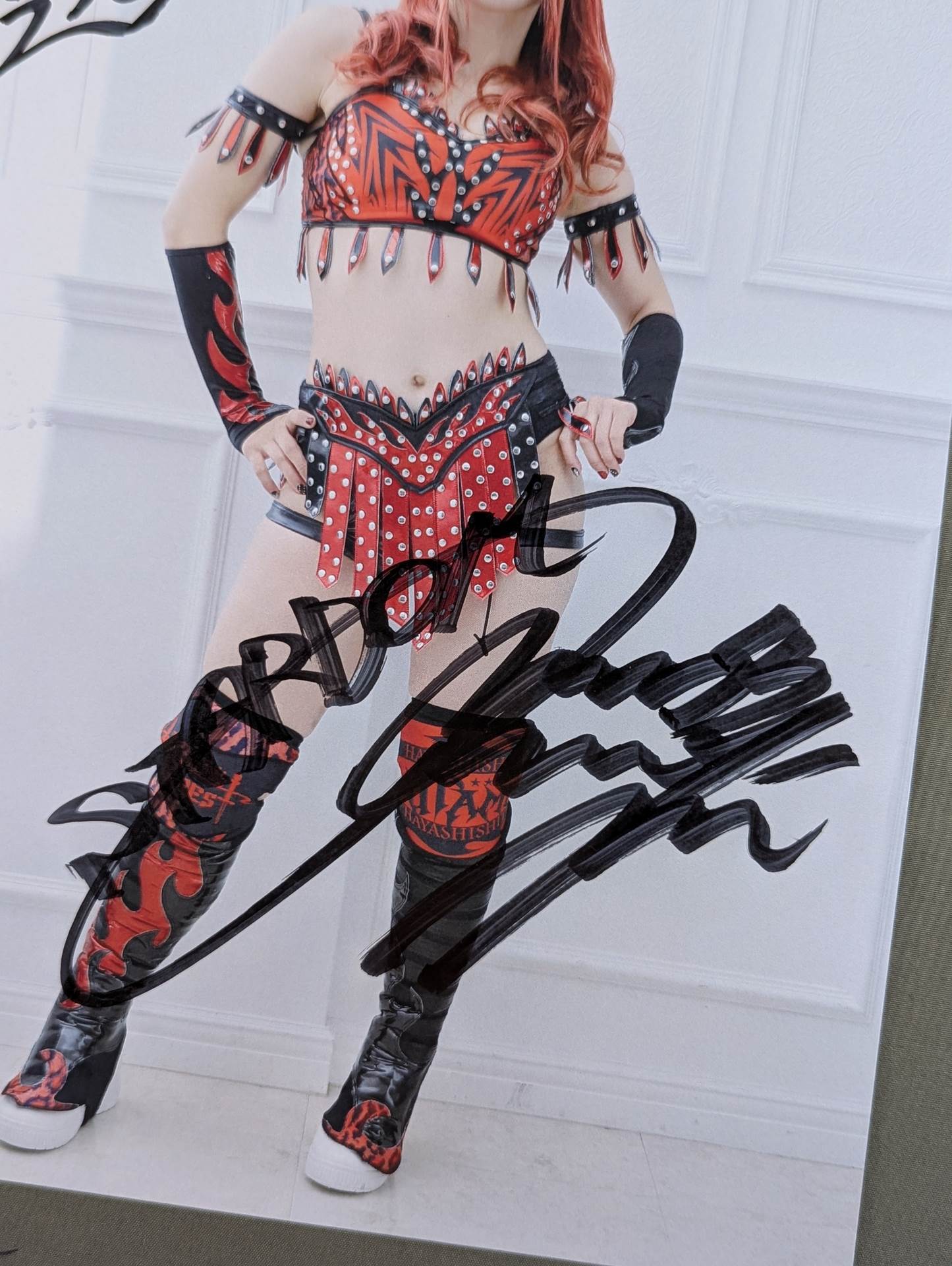 Utami Hayashishita hand signed autograph Starda Pro-Photo (R-6)