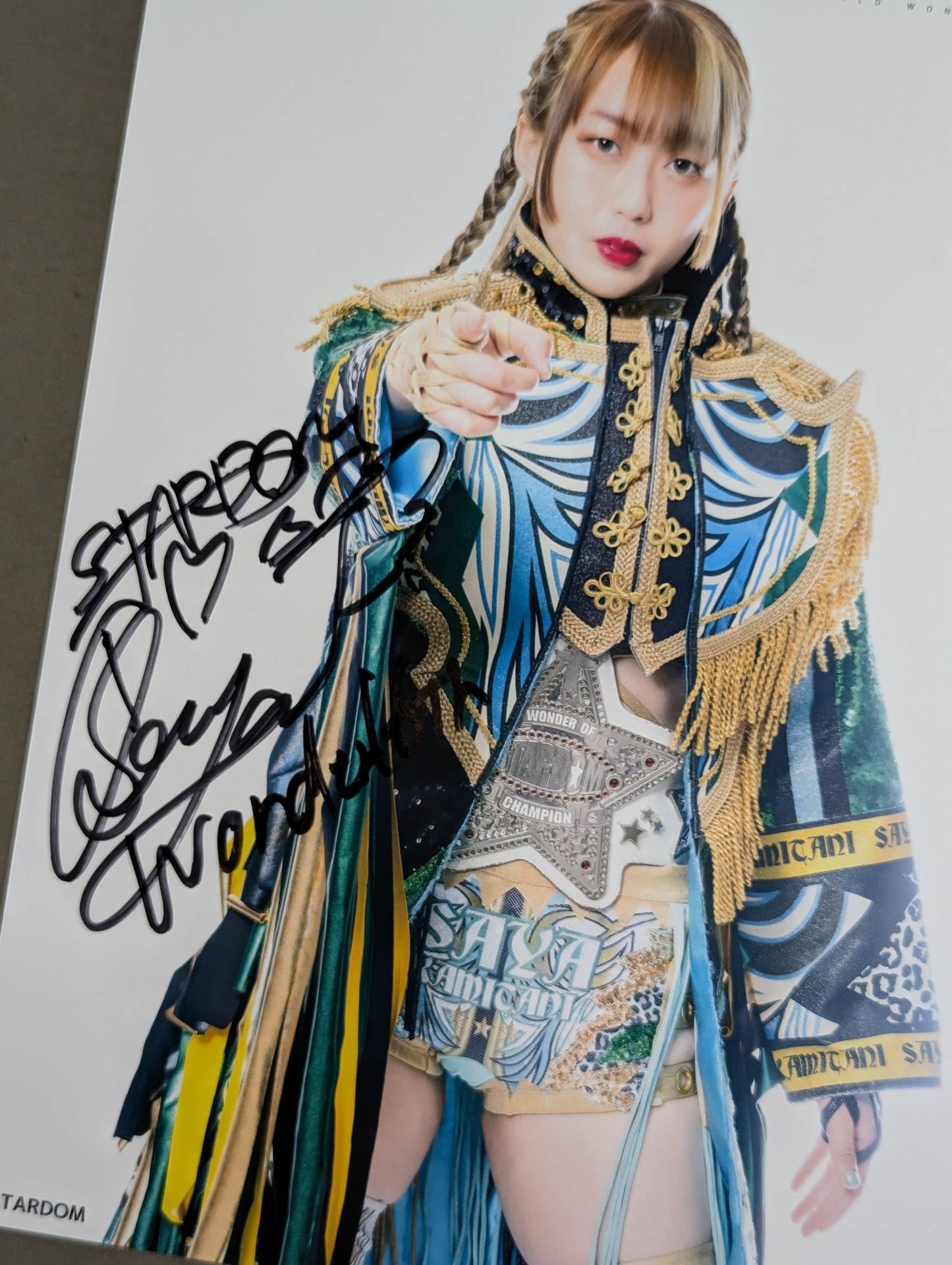 上谷沙弥 直筆サイン入り スターダムポートレート(R-5)