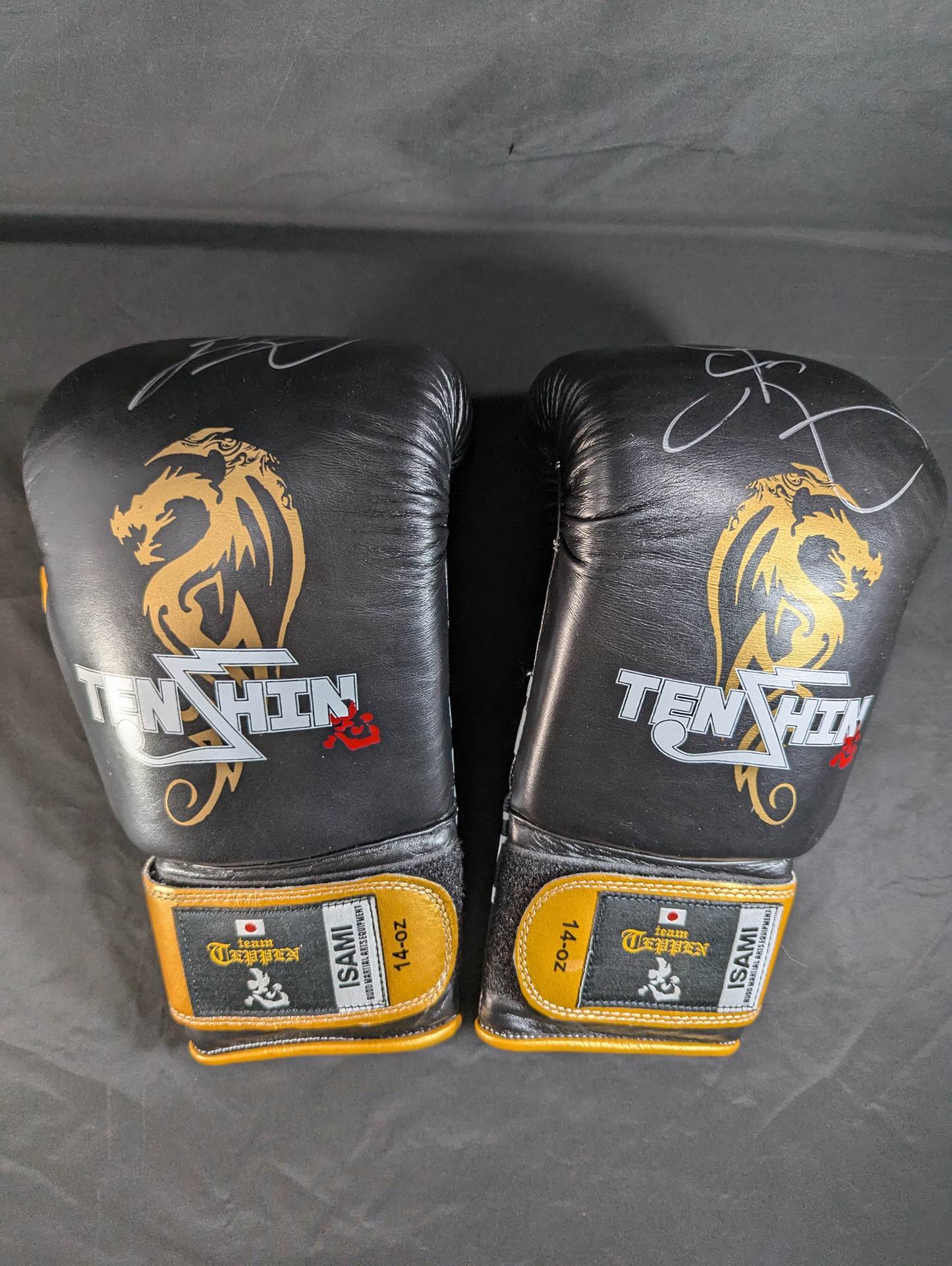 【Tenshin Nasukawa hand signed autograph 】ISAMI Tenshin Gloves