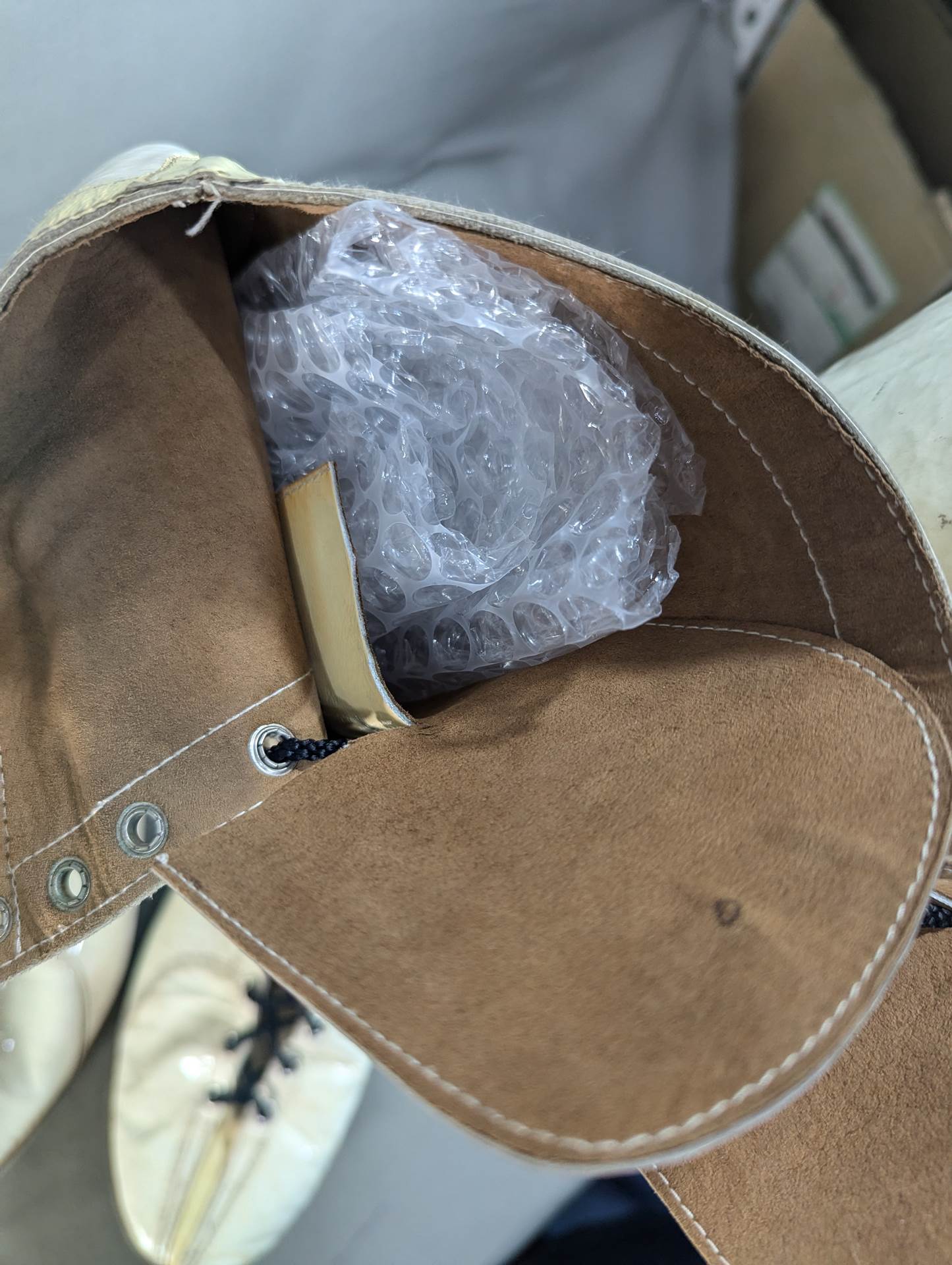 Pro-wrestling shoes