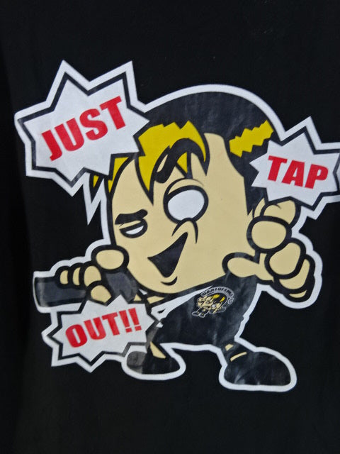 TAKAみちのく JUST TAP OUT!! イラストTシャツ①(ブラック)
