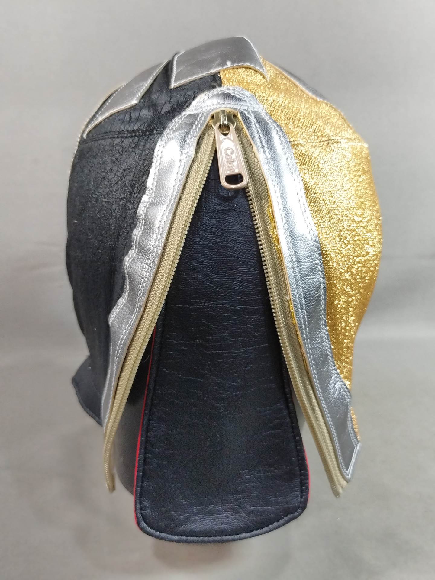 Mil Mascaras