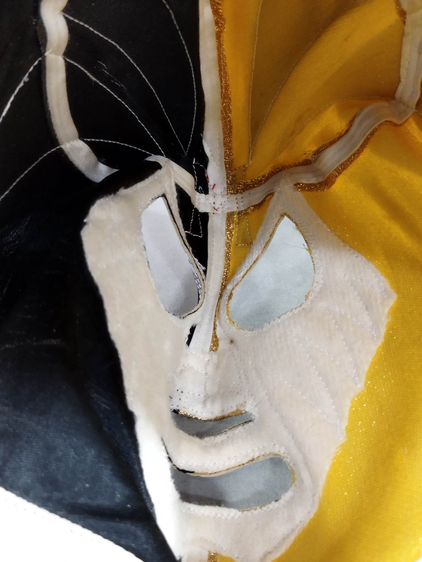 Mil Mascaras