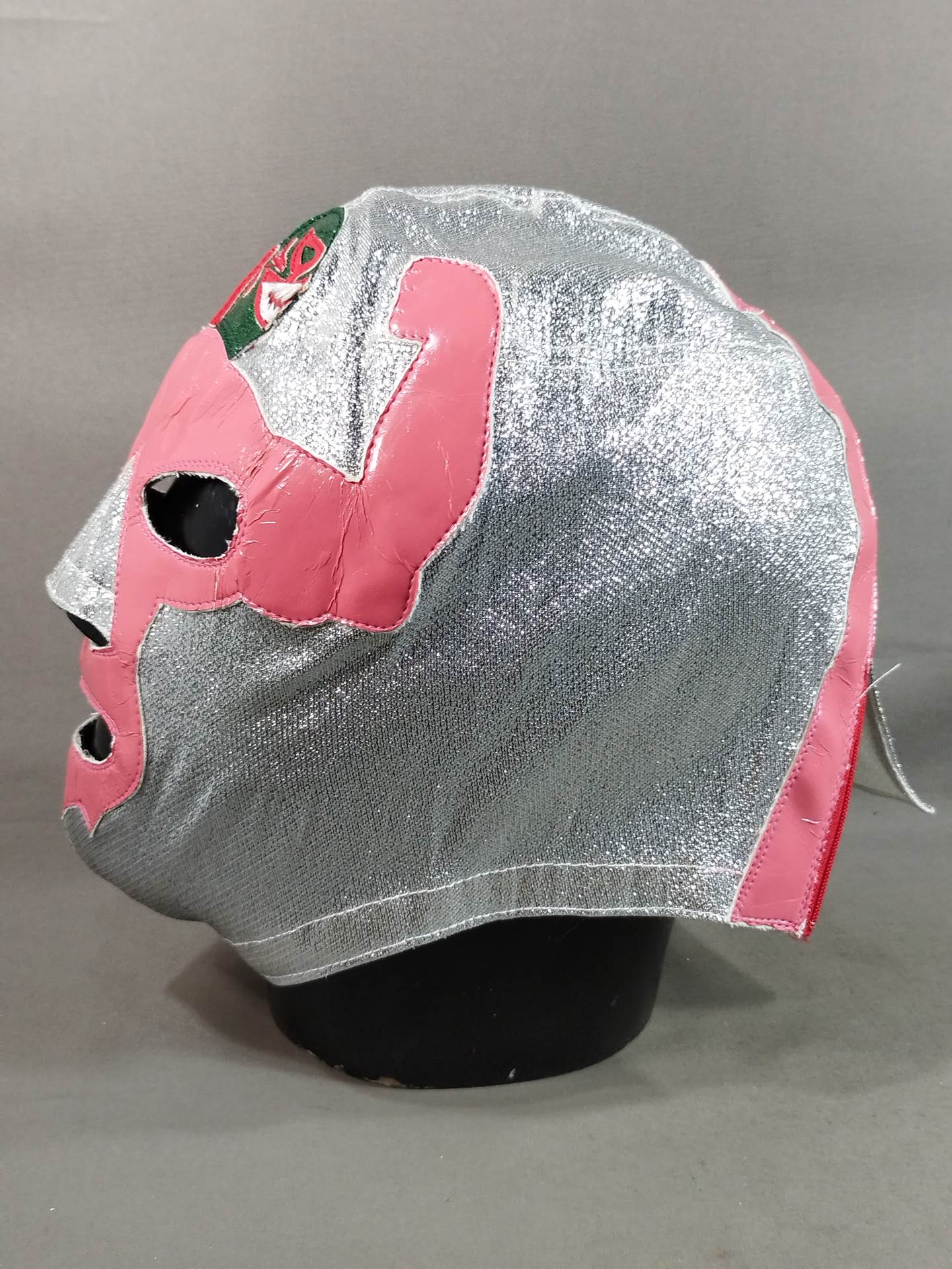 Mil Mascaras