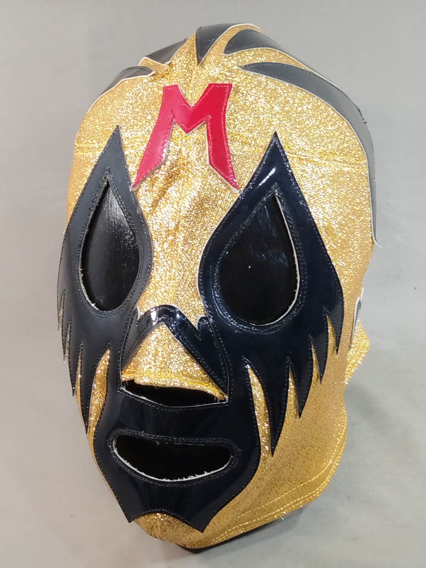 Mil Mascaras
