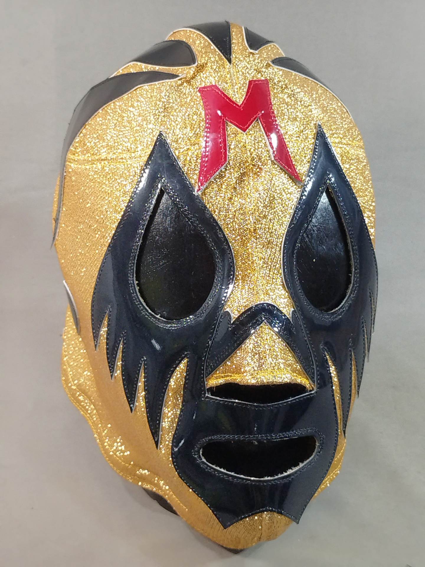 Mil Mascaras
