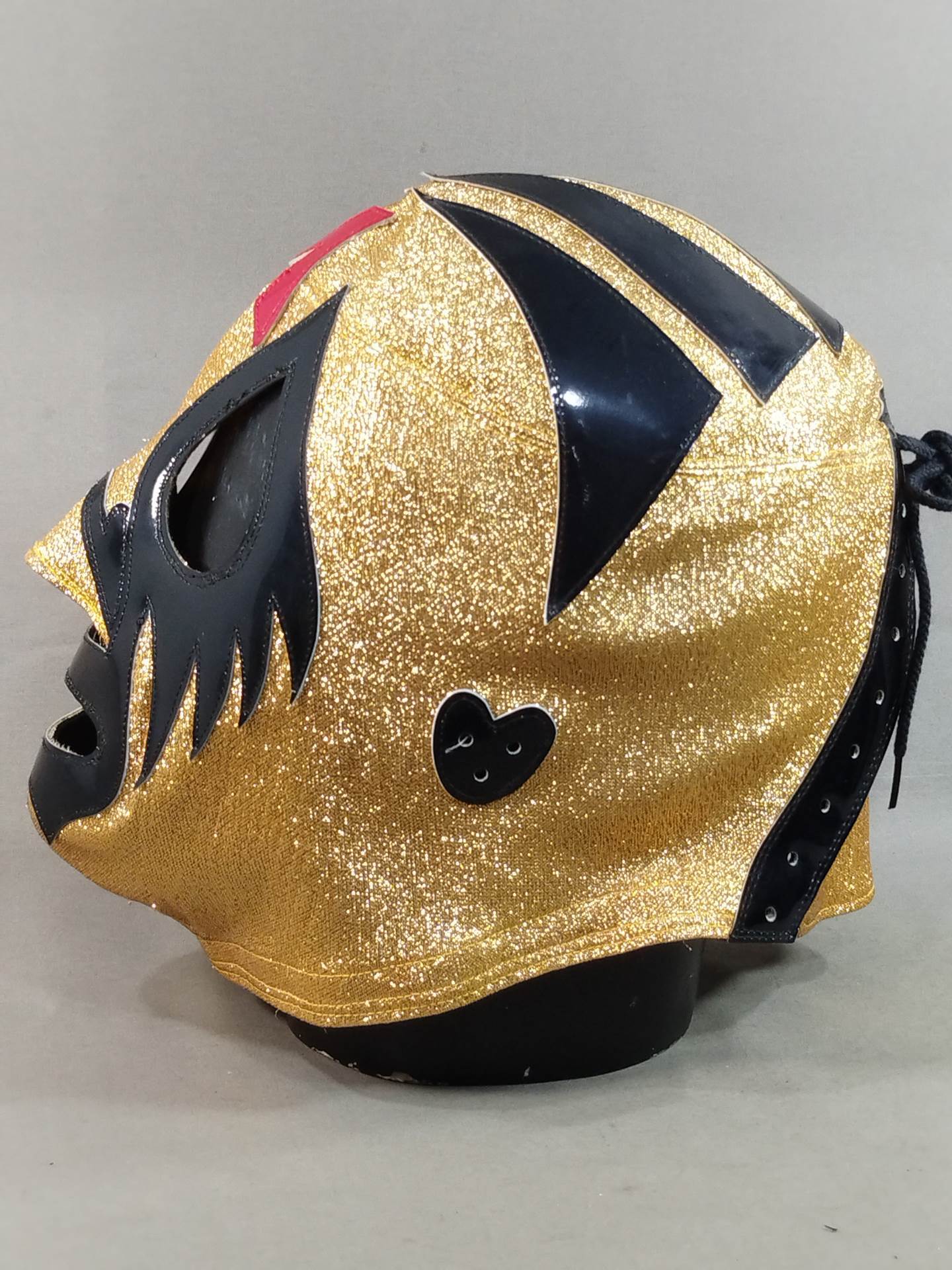 Mil Mascaras