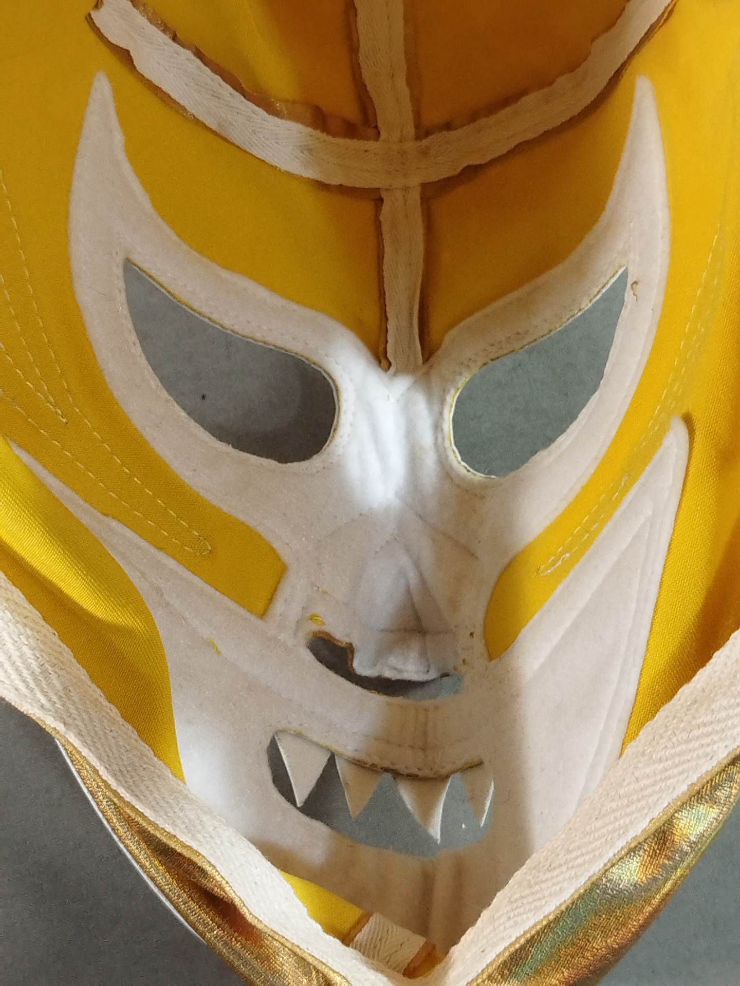 Mil Mascaras