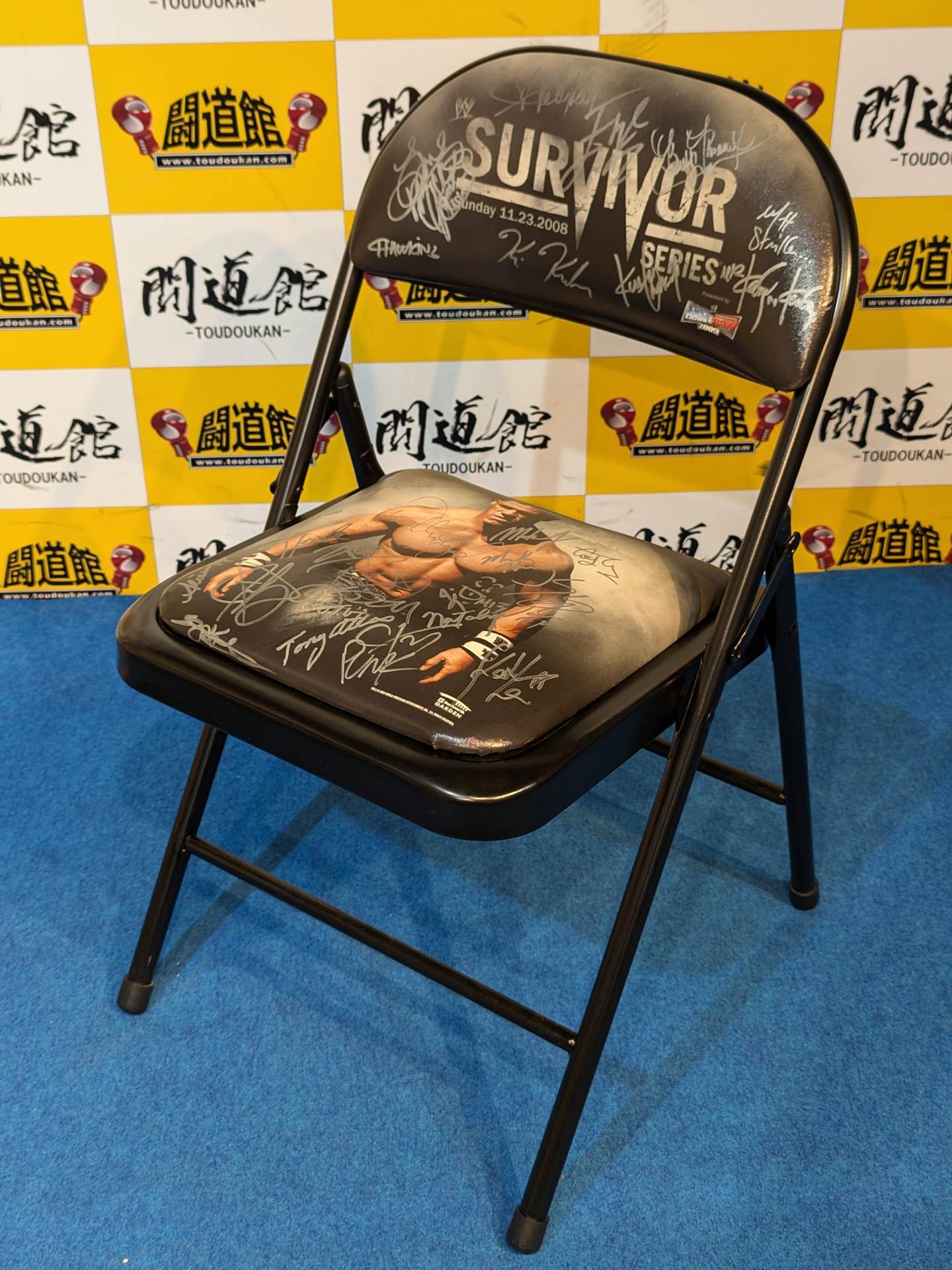 【29名直筆サイン入り】WWE「SURVIVOR SERIES 2008」チェアー