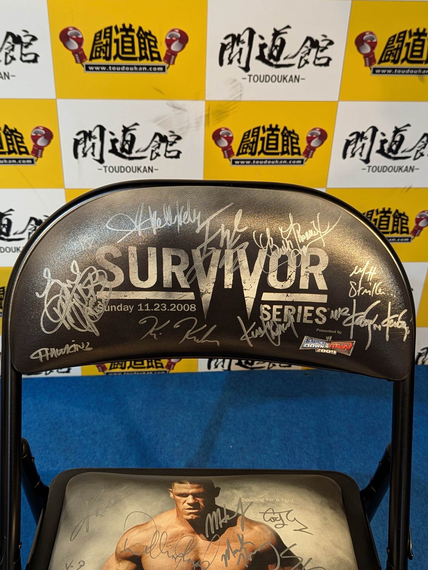 【29名直筆サイン入り】WWE「SURVIVOR SERIES 2008」チェアー