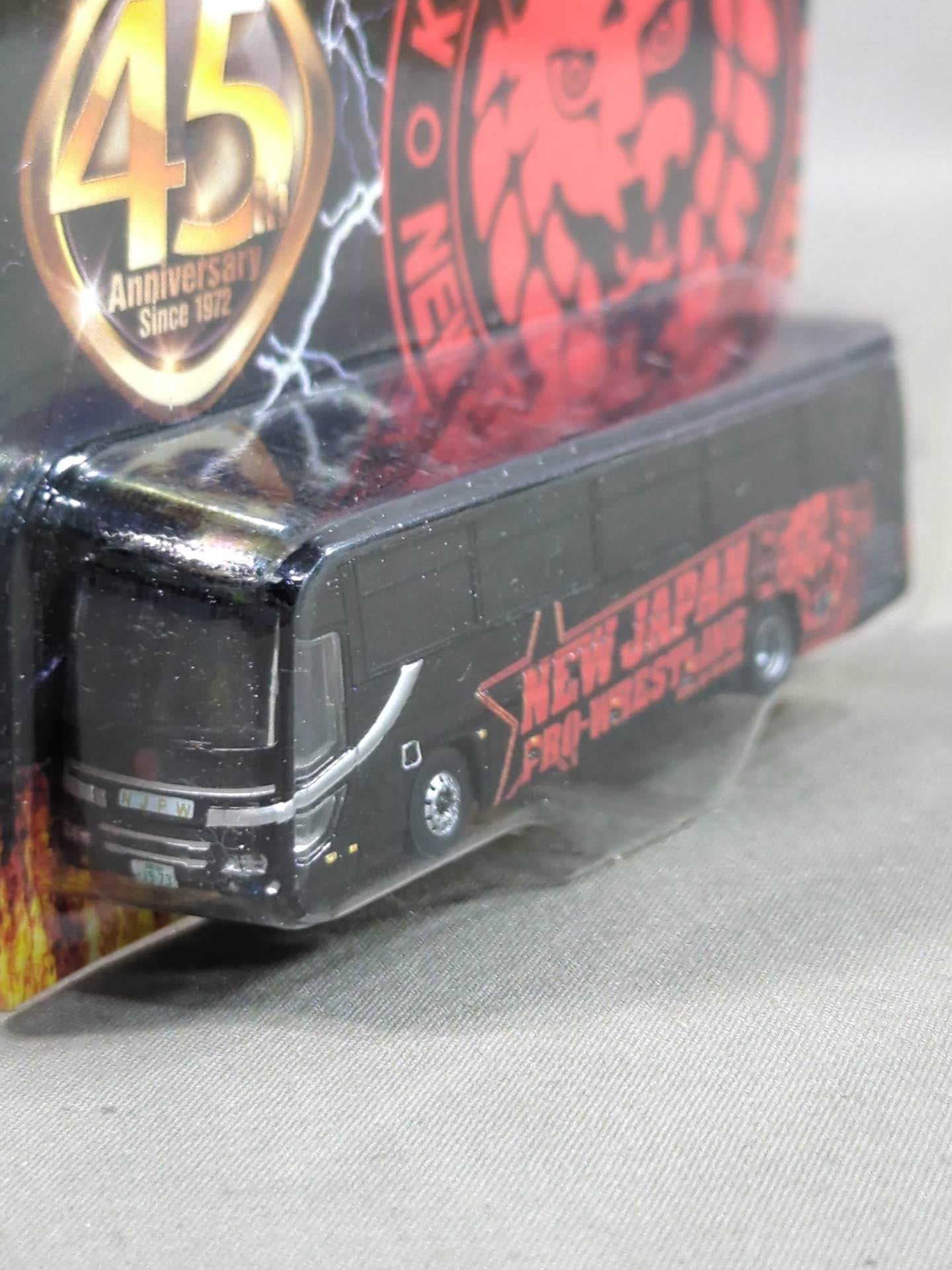 新日本プロレス選手バス(B)