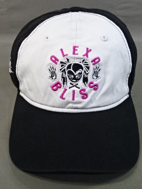 アレクサ・ブリス×NEW ERA キャップ