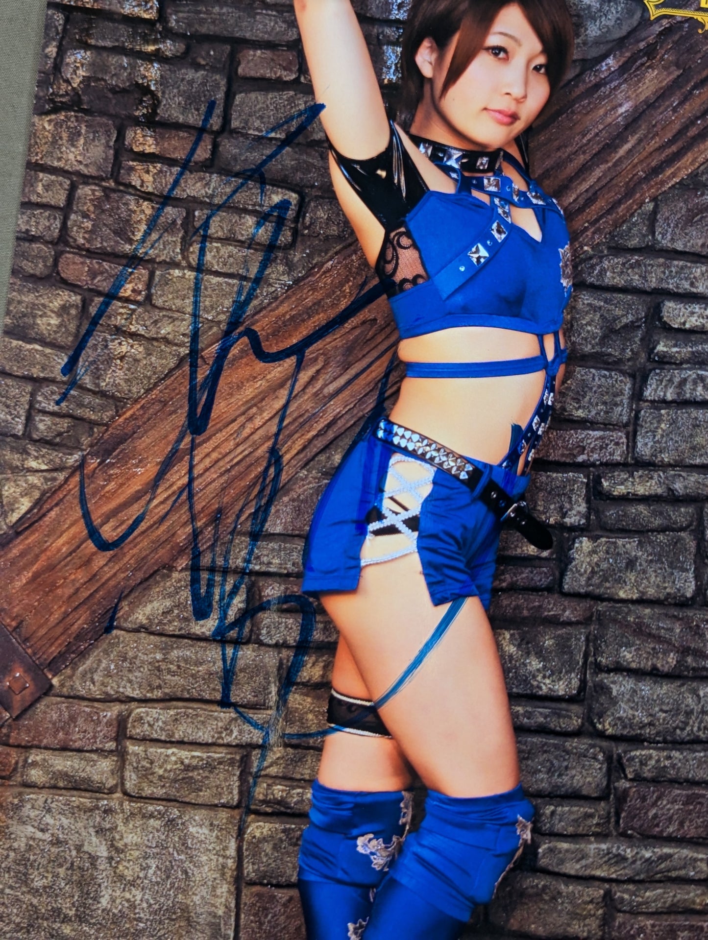 Saori Anou hand signed autograph Pro-Photo (F-3)