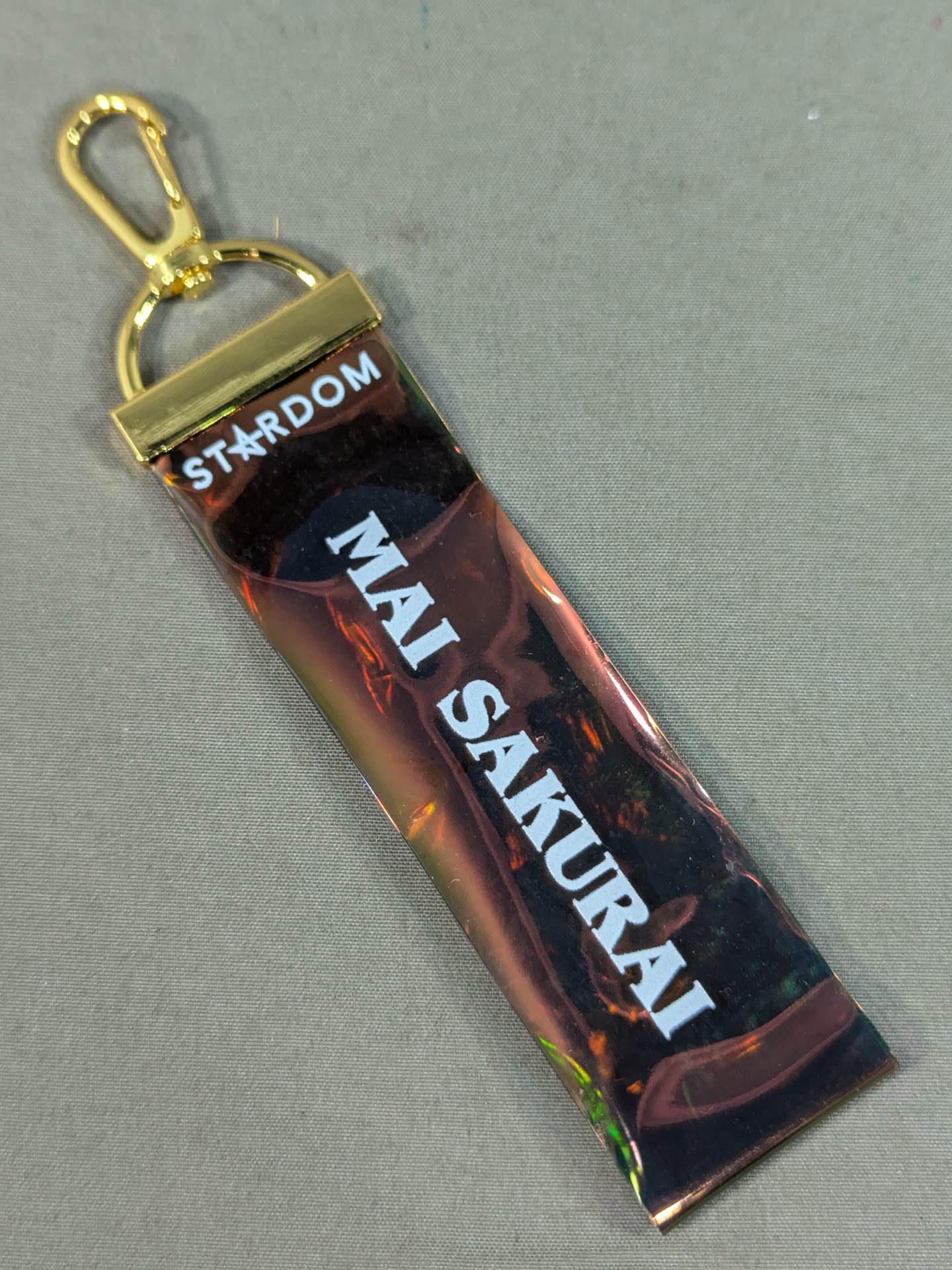 MAI SAKURAI Random Aurora Keychain
