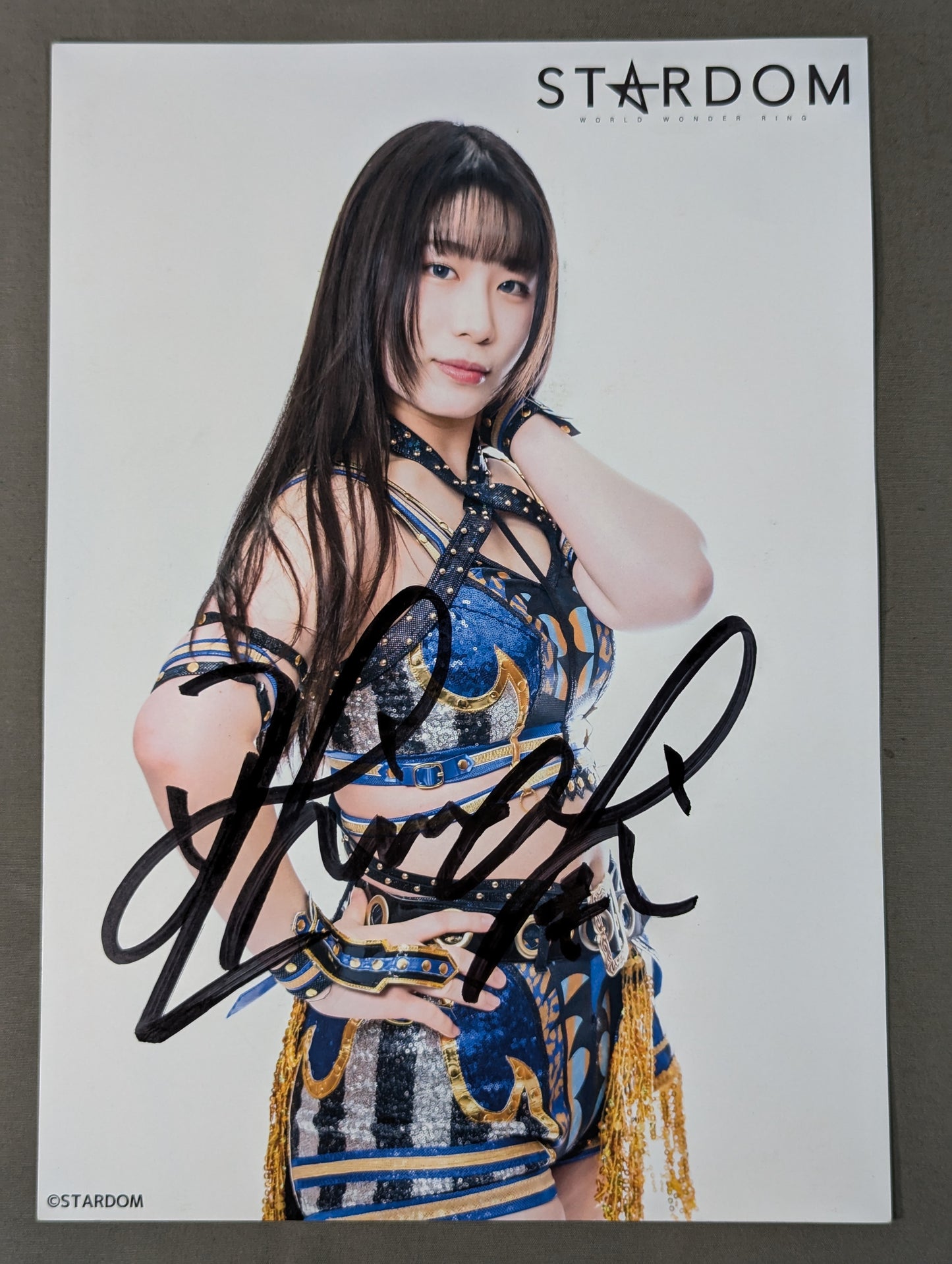 妃南 直筆サイン入り スターダムポートレート(D-8)