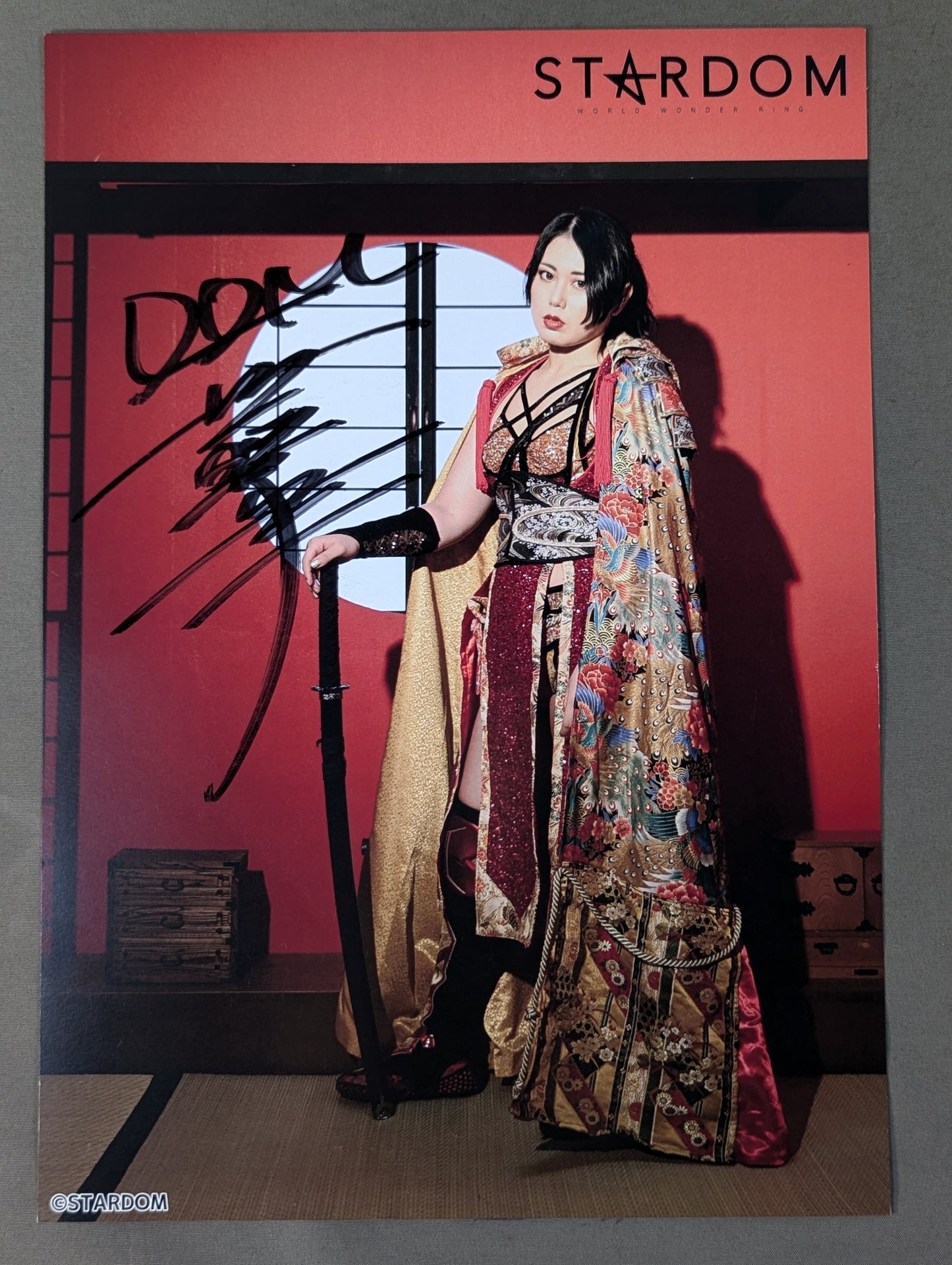 舞華 直筆サイン入り スターダムポートレート(P-6)