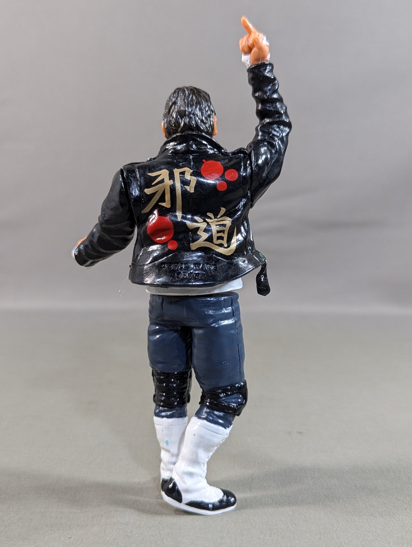 Atsushi Onita (white shirt, leather jacket)
