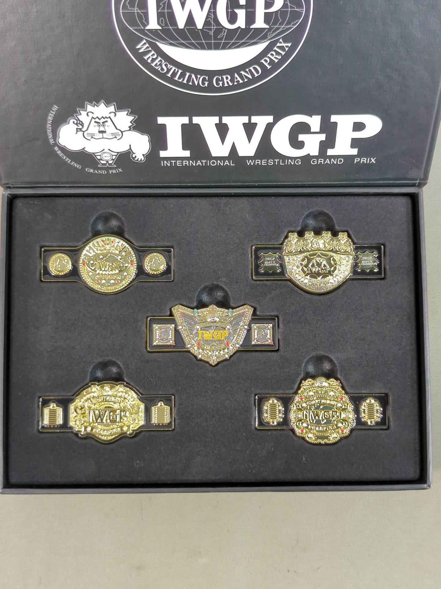 IWGP CHAMPION BELT ピンズコレクション(全5種)