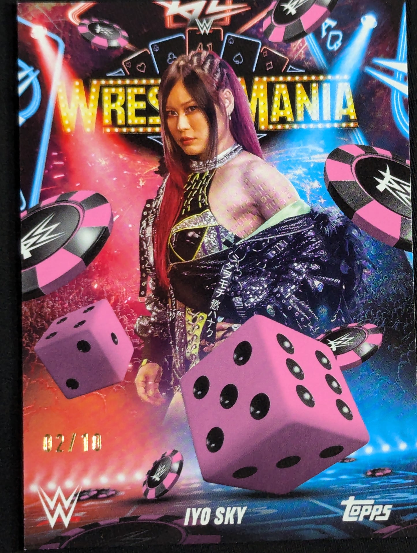 2025 topps イヨ・スカイ WRESTLE MANIA 41 (パープル) 2/10