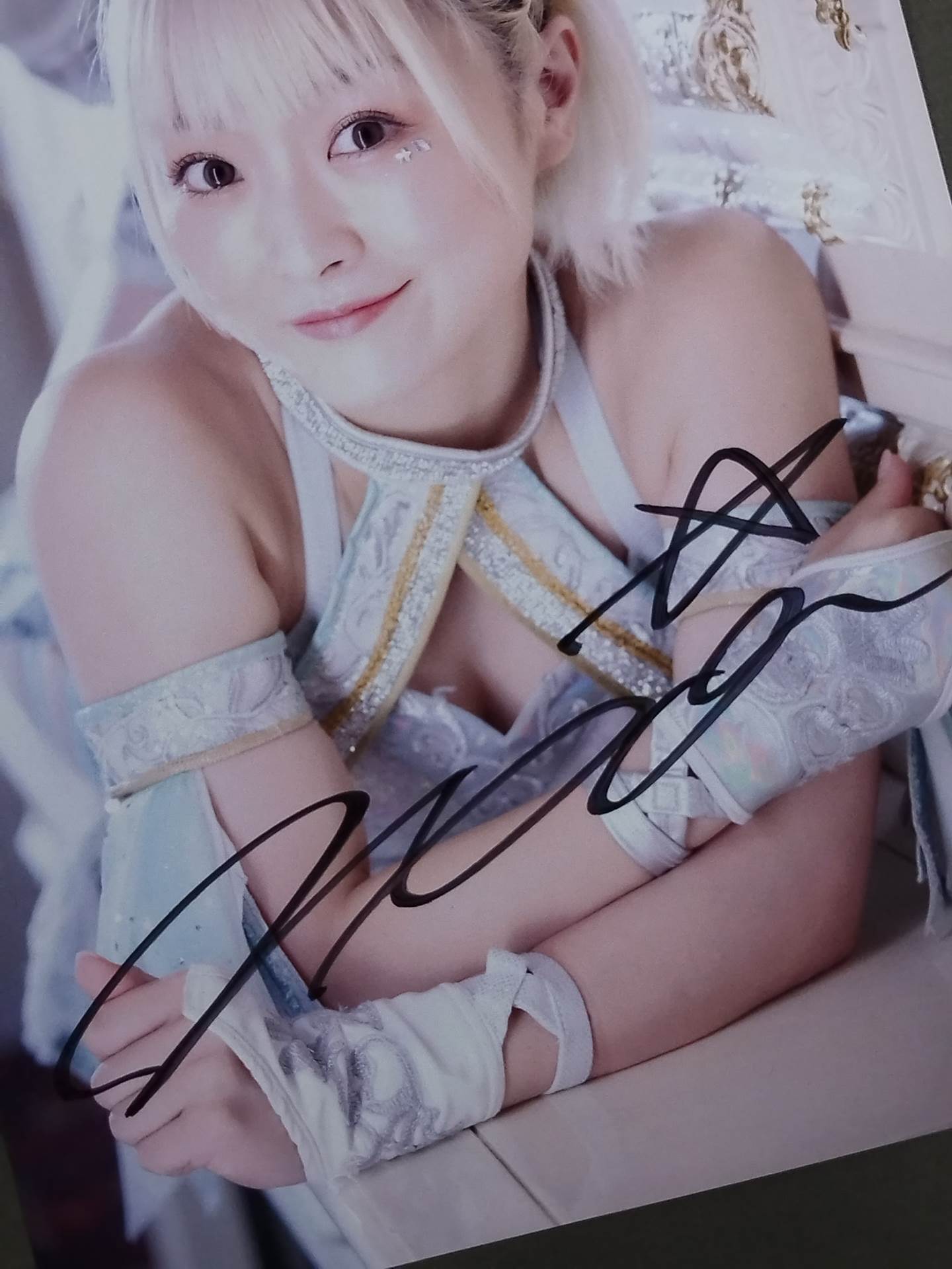 なつぽい 直筆サイン入り スターダムポートレート(N-1)