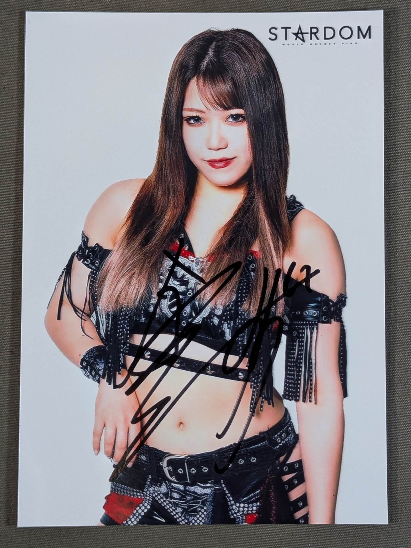 鈴季すず 直筆サイン入り ブロマイド(A-1)