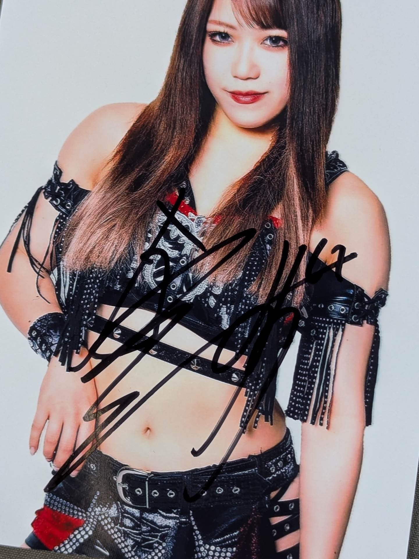 鈴季すず 直筆サイン入り ブロマイド(A-1)