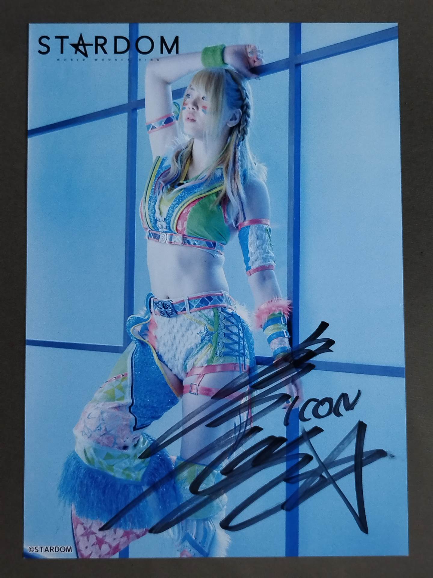 Mayu Iwatani hand signed autograph Starda Pro-Photo (U-3)