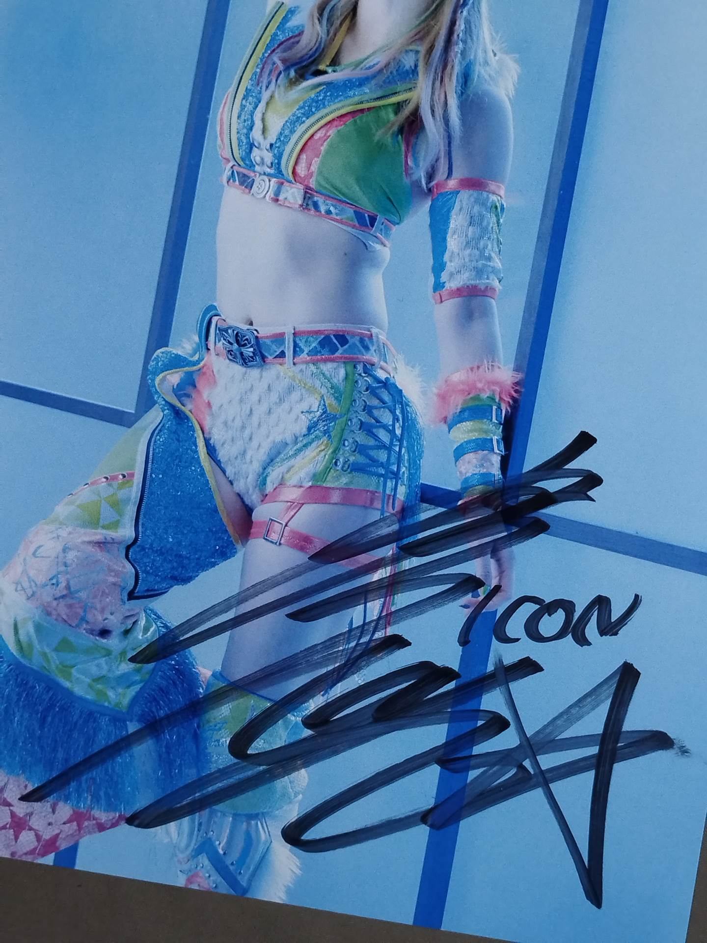 Mayu Iwatani hand signed autograph Starda Pro-Photo (U-3)