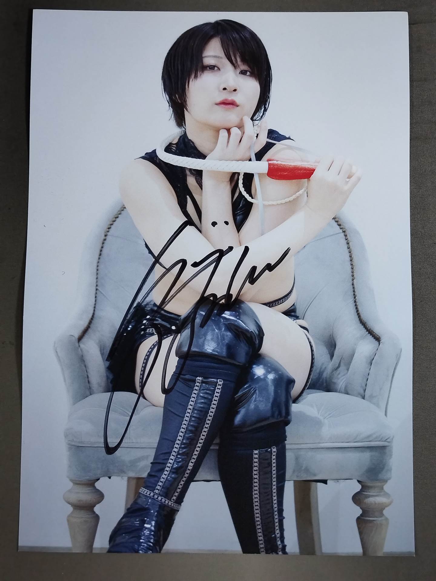 Saori Anou hand signed autograph Pro-Photo (A-4)