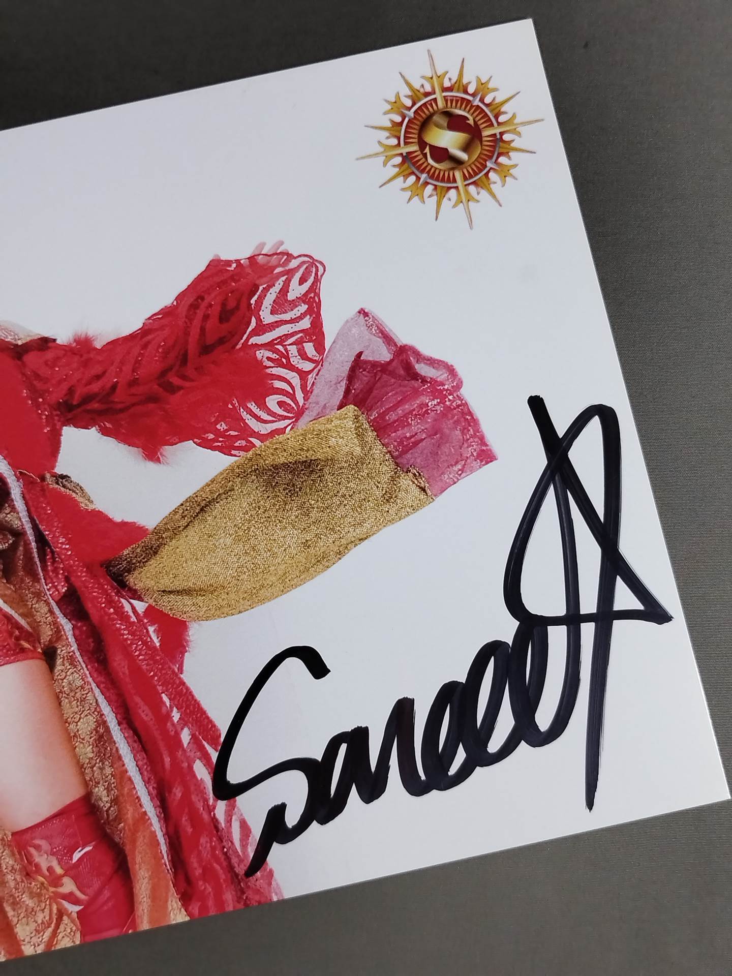 Sareee (SARRAY) hand signed autograph Pro-Photo (C-7)