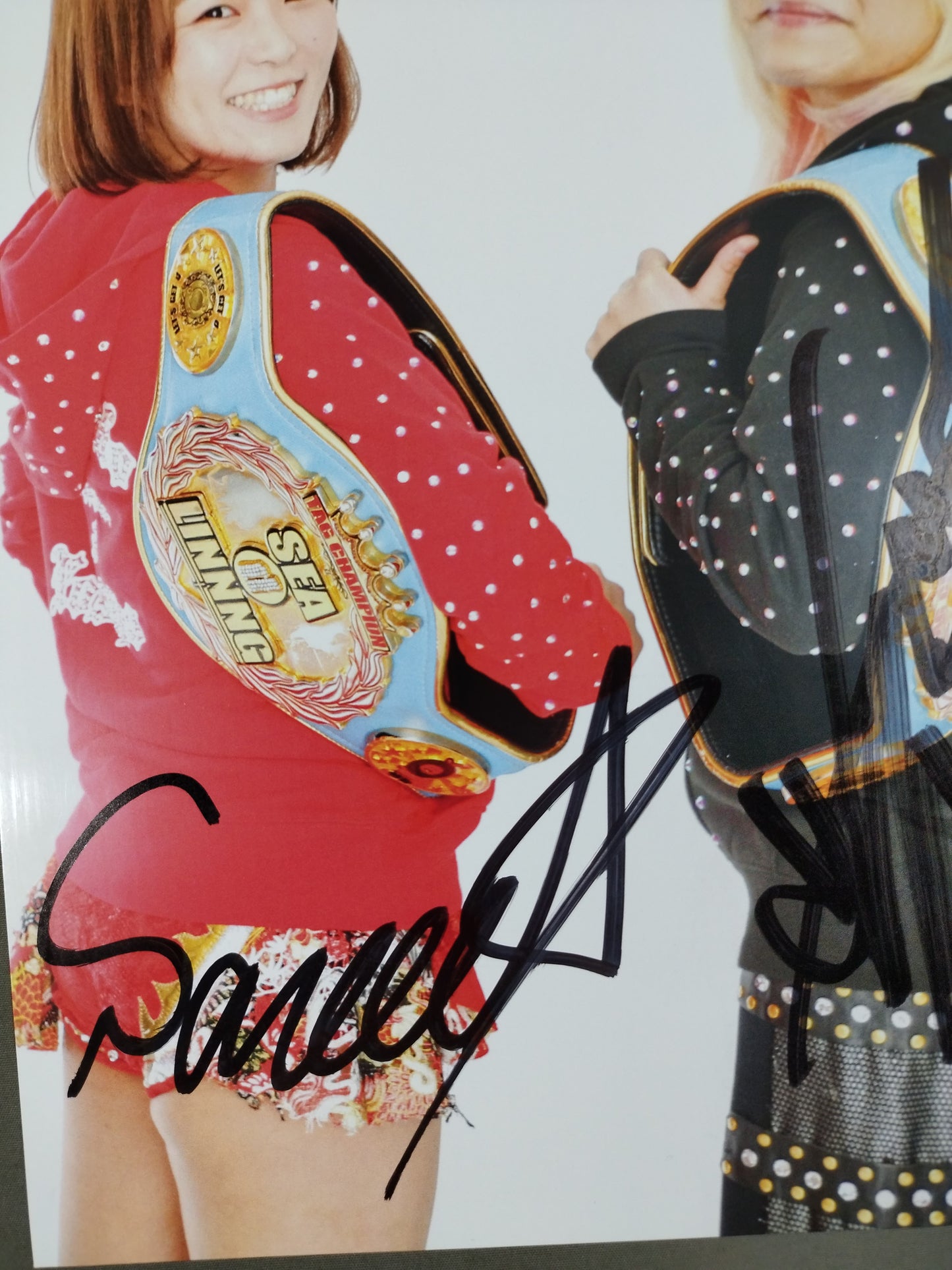 Sareee (SARRAY) &Yoshiko Oni to Kinbar 2 hand signed autographs Pro-Photo (A-2 )