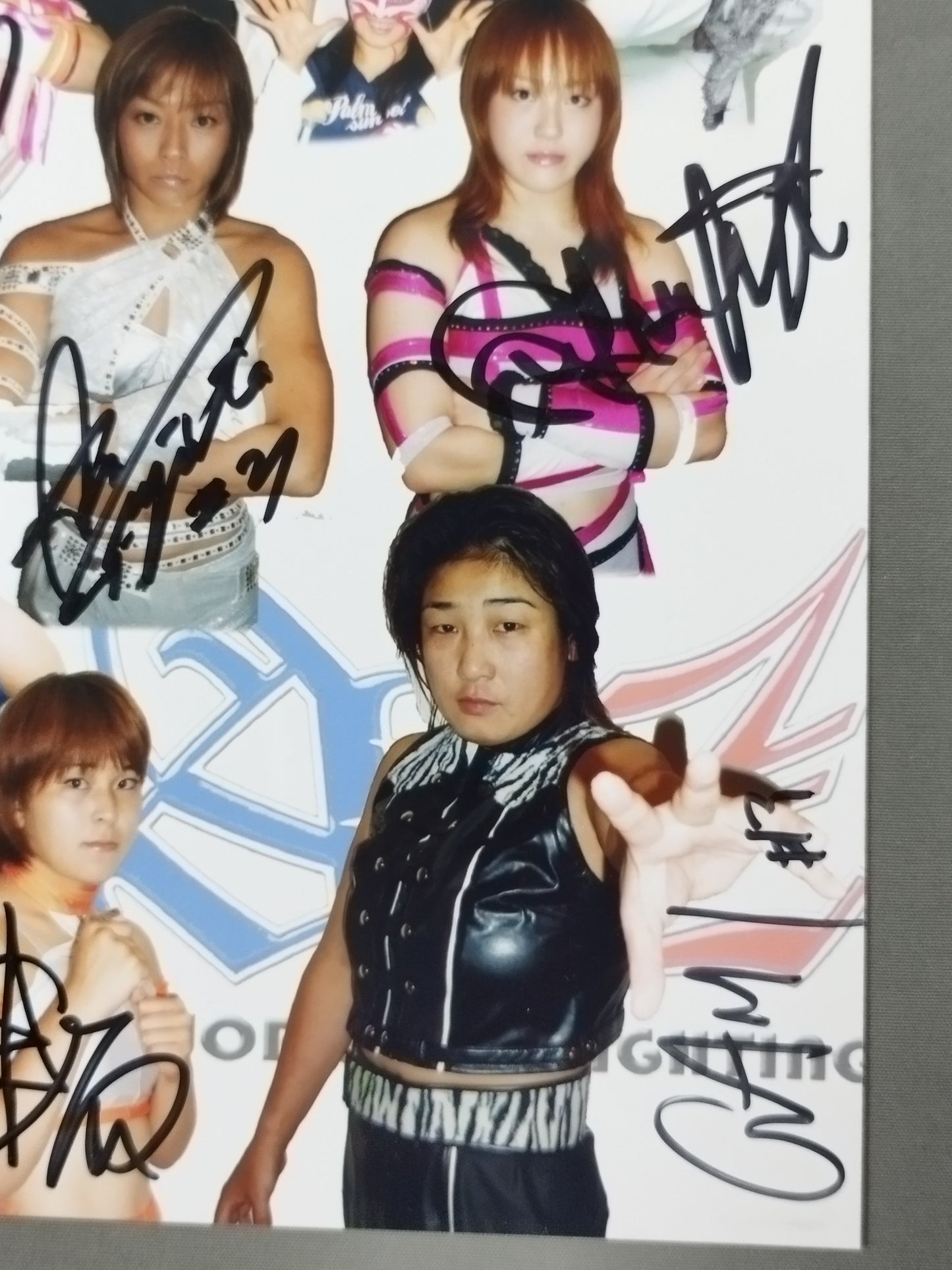 [14 fighters hand signed autograph Major Women's Pro Wrestling AtoZ Pro-Photo