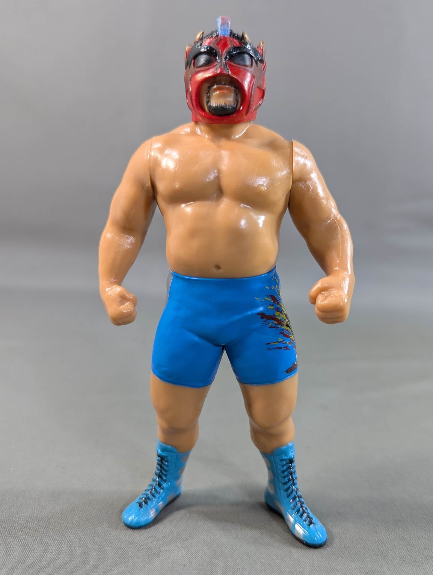 Kensuke Sasaki (light blue)