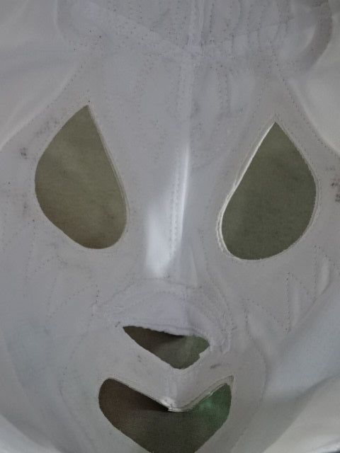 Mil Mascaras