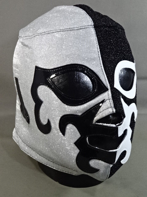 Mil Mascaras
