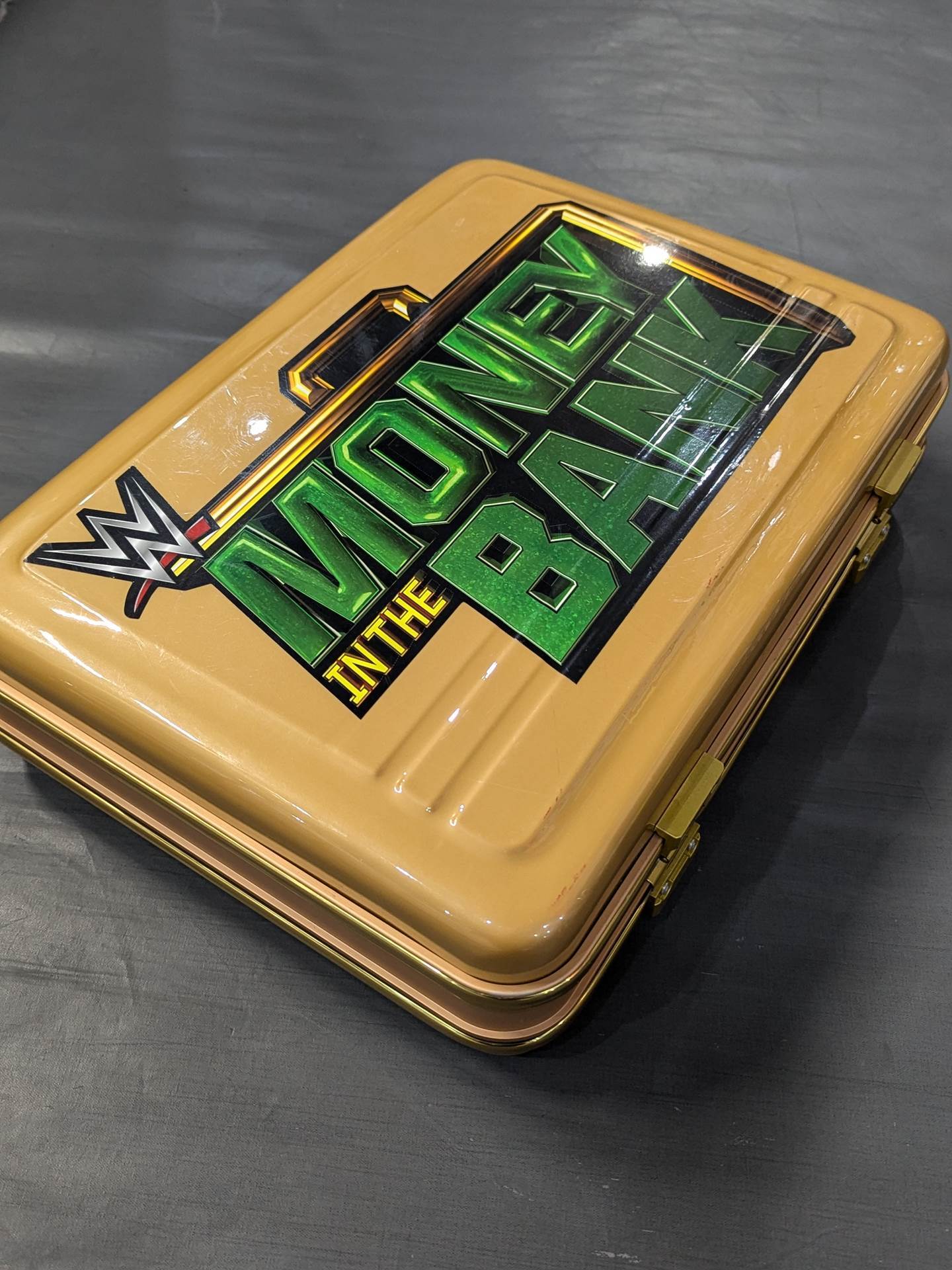MONEY IN THE BANK Commemorative ブリーフケース
