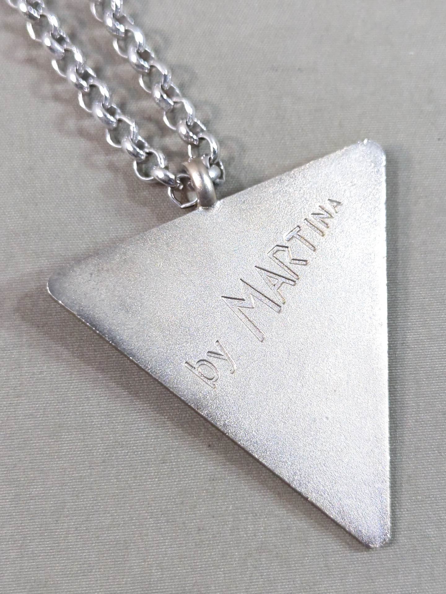 ★ ★ ARISTRIST Triangle Necklace (Large)