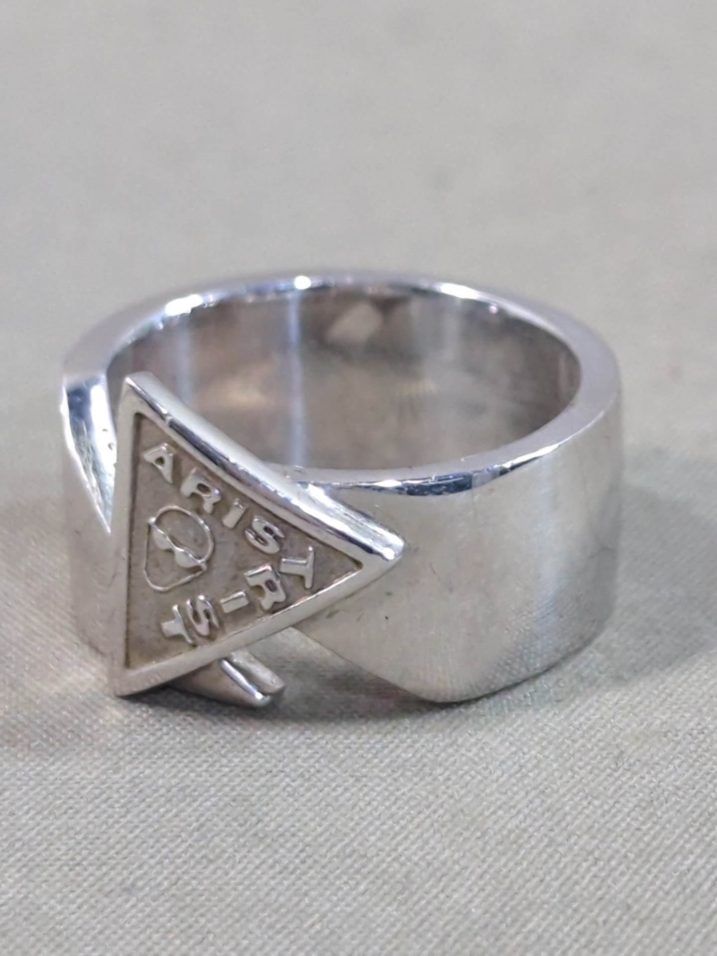 ★ ★ ARISTRIST Silver Ring