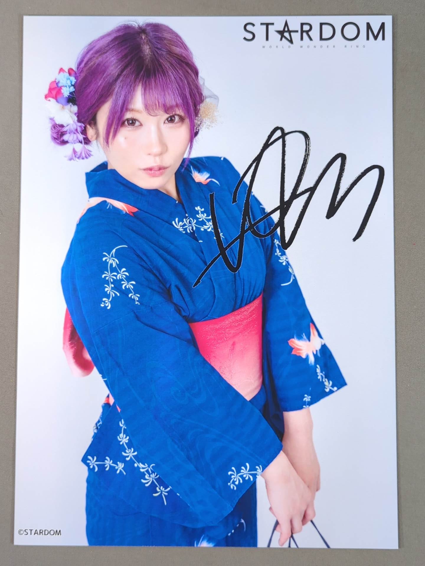 Tam Nakano  Pro-Photo  Set of 2