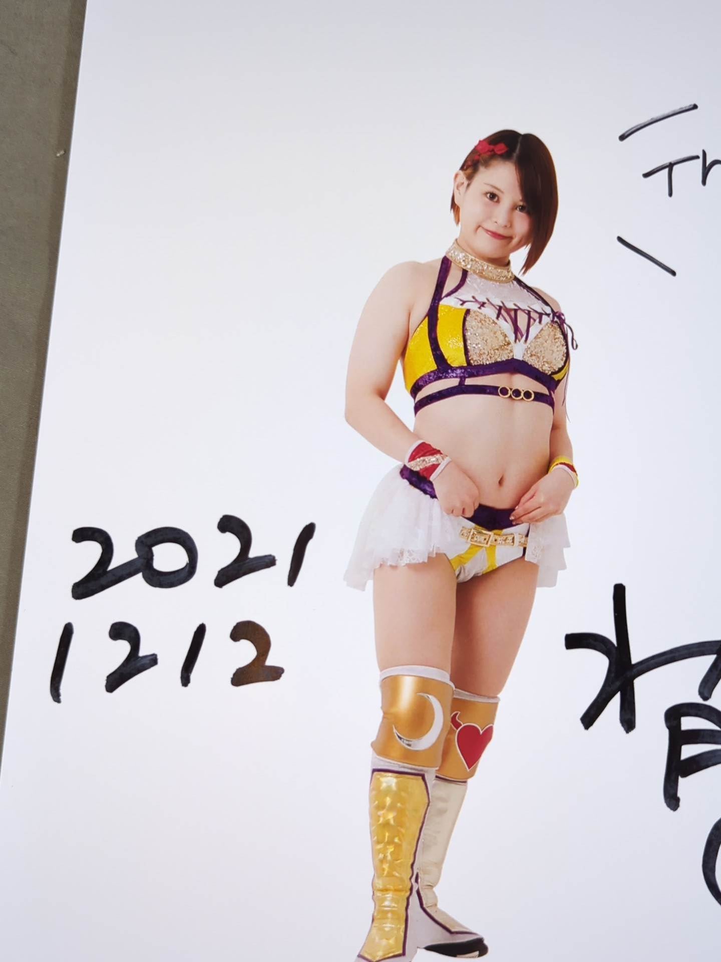 Kazuka Tsukiyama hand signed autograph  Pro-Photo (A-9)