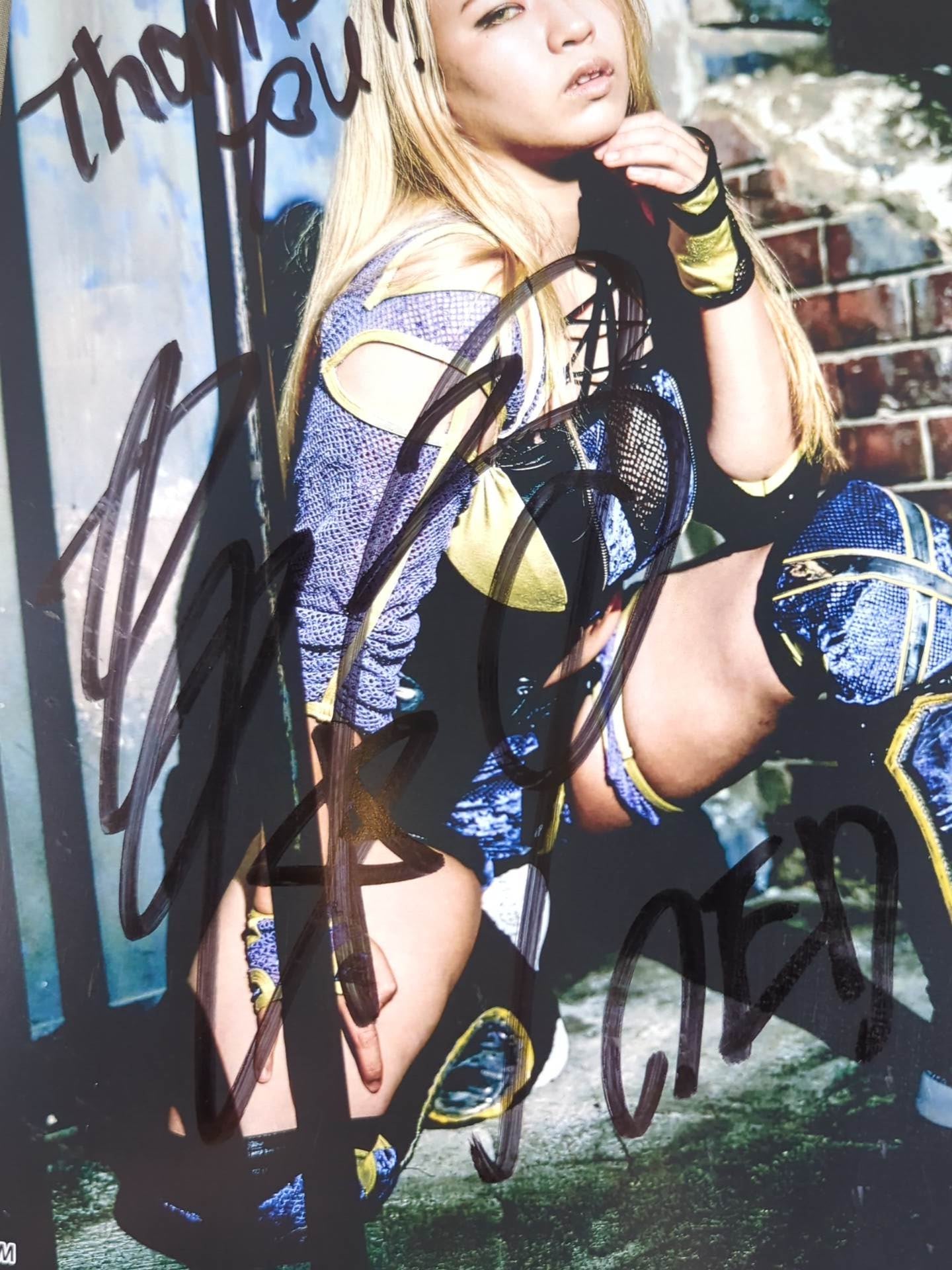 Momo Watanabe  hand signed autograph  Starda Pro-Photo (J-6)