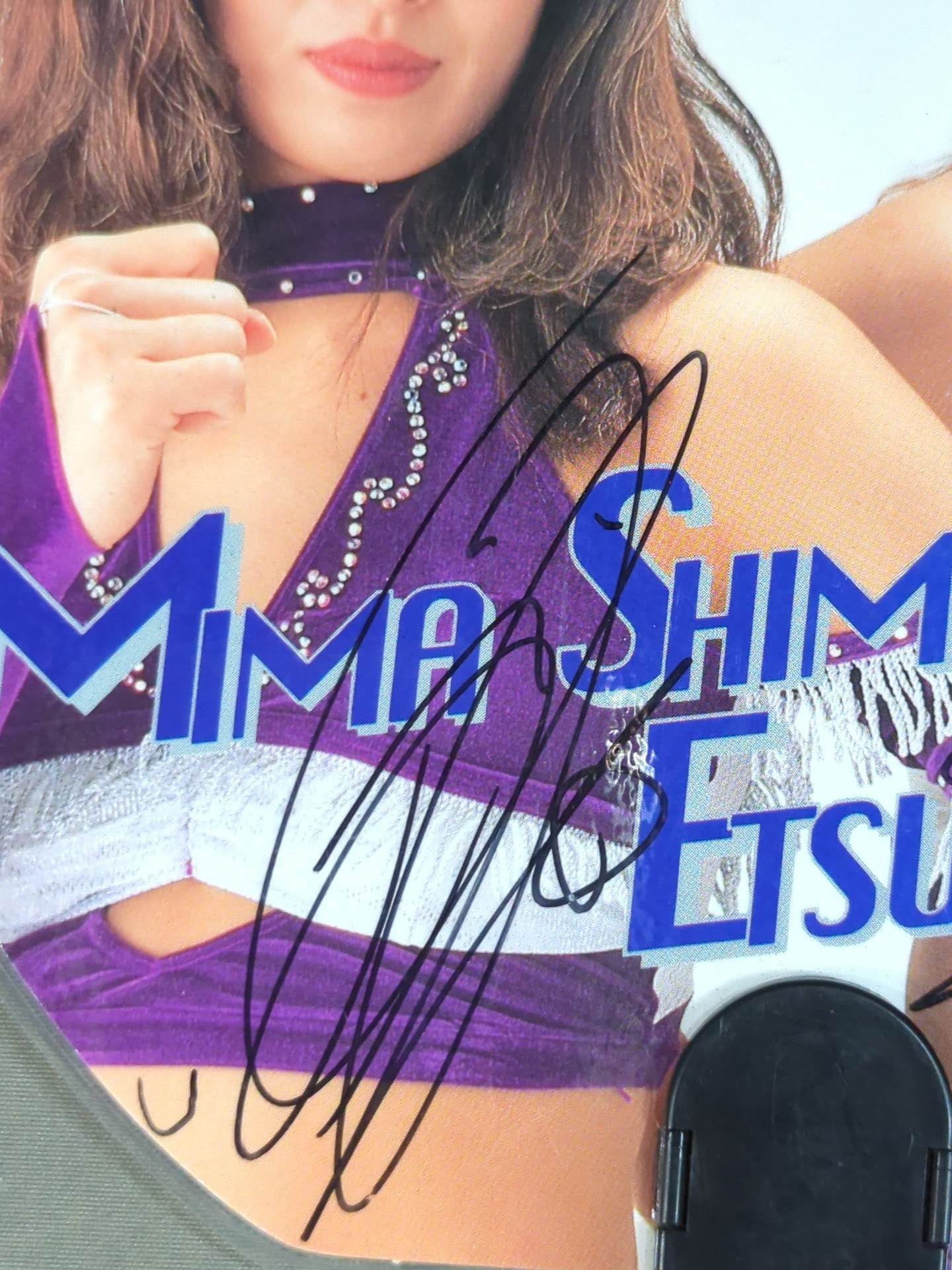 [Mima Shimoda & Eitsuko Mita 2 hand signed autographs Las Cachoras Orientales Mini Uchiwa (paper fan)