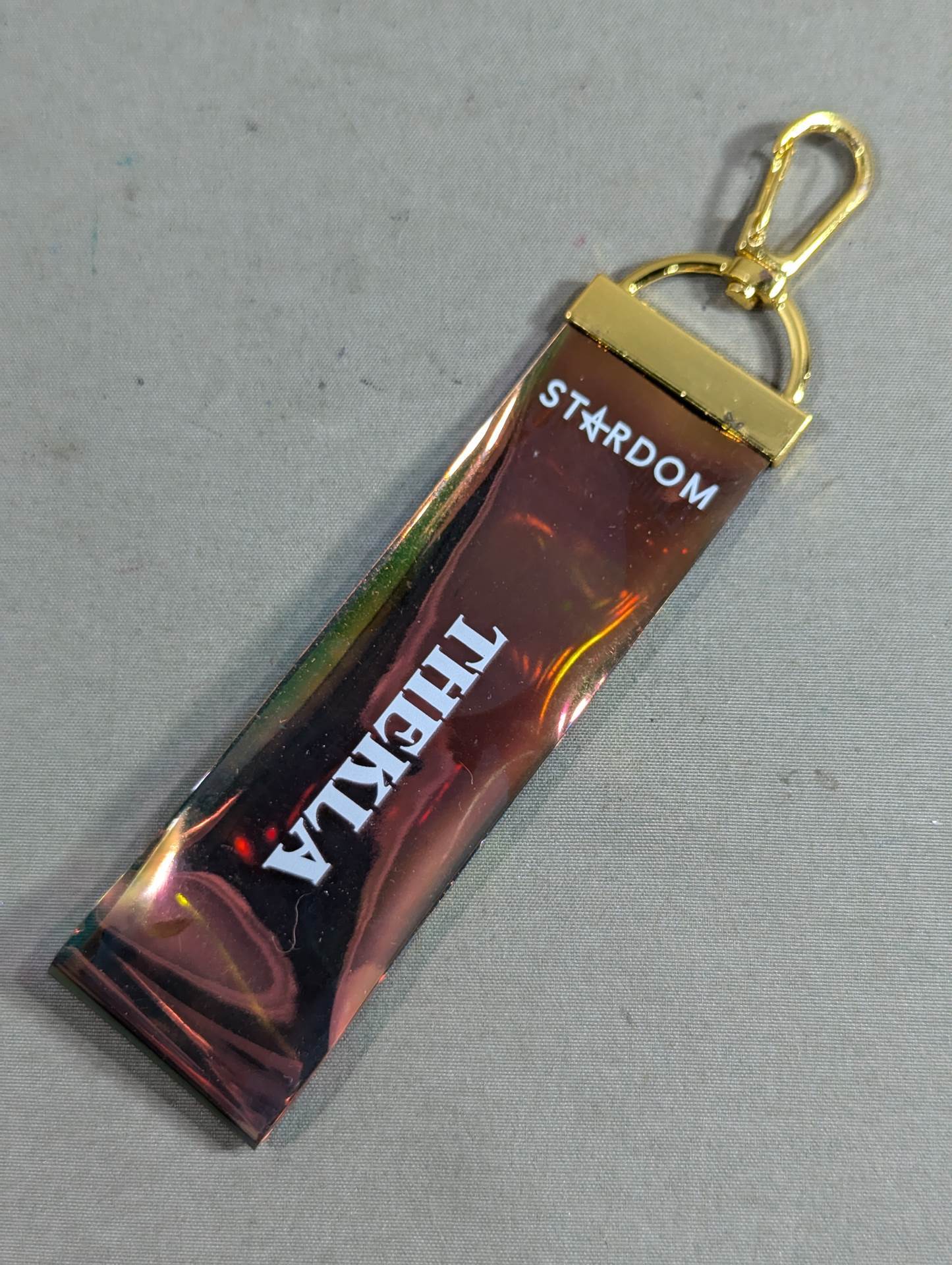 Thekla Random Aurora Keychain