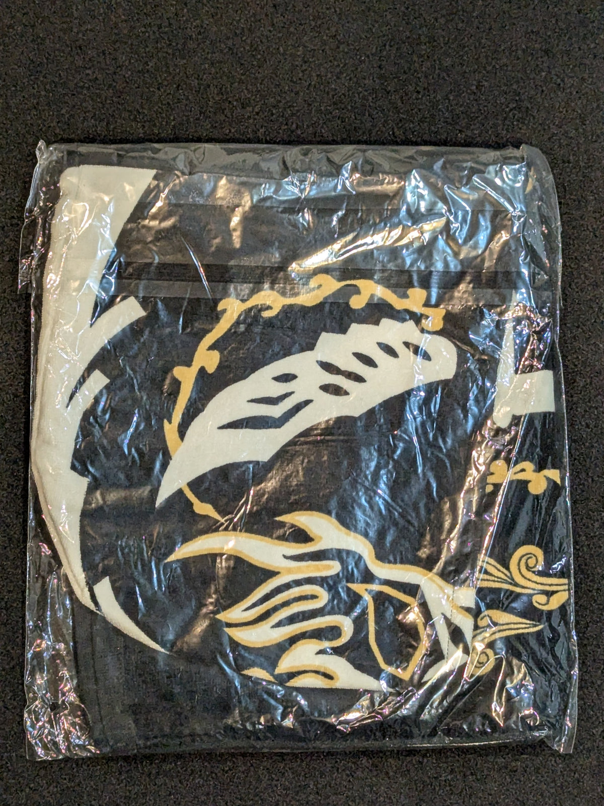 El Desperado hoodie towel