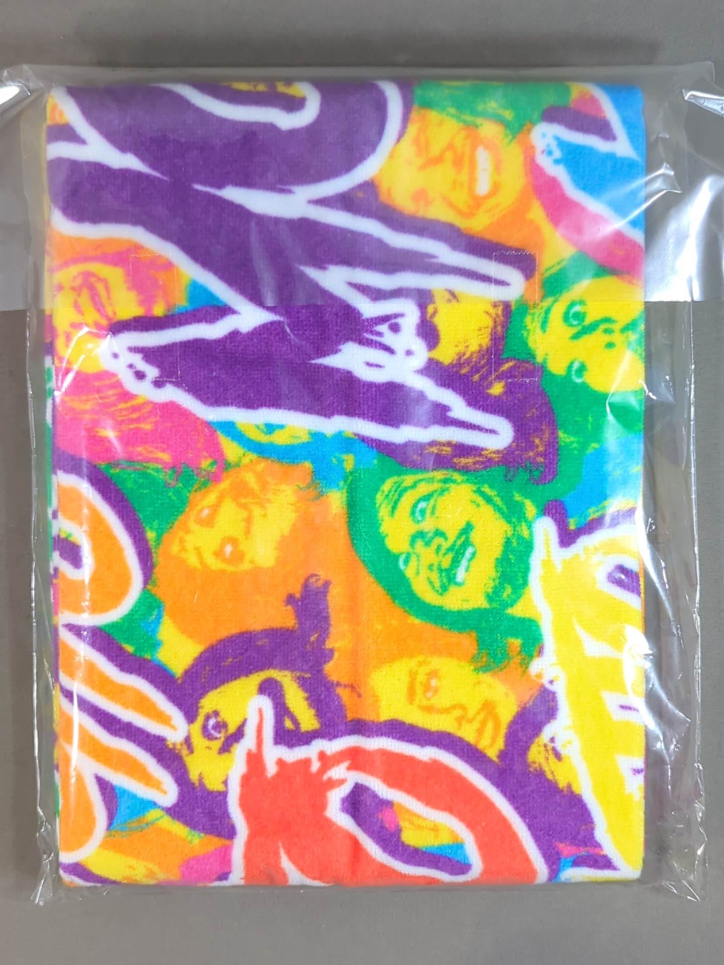 Hiromu Takahashi "Wipe and hold up and wrap" sports towel