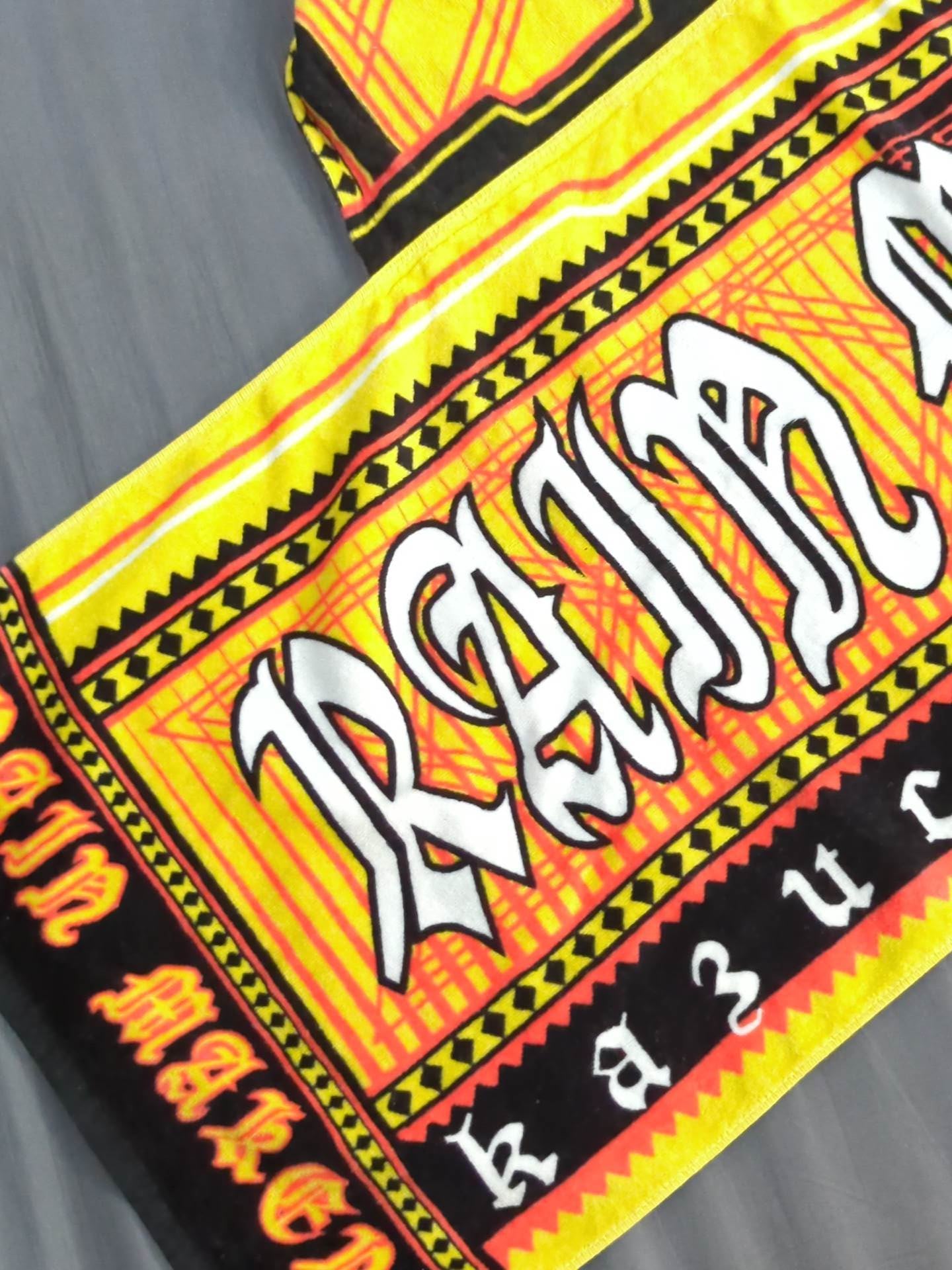 Kazuchika Okada hoodie towel (2014 version) )
