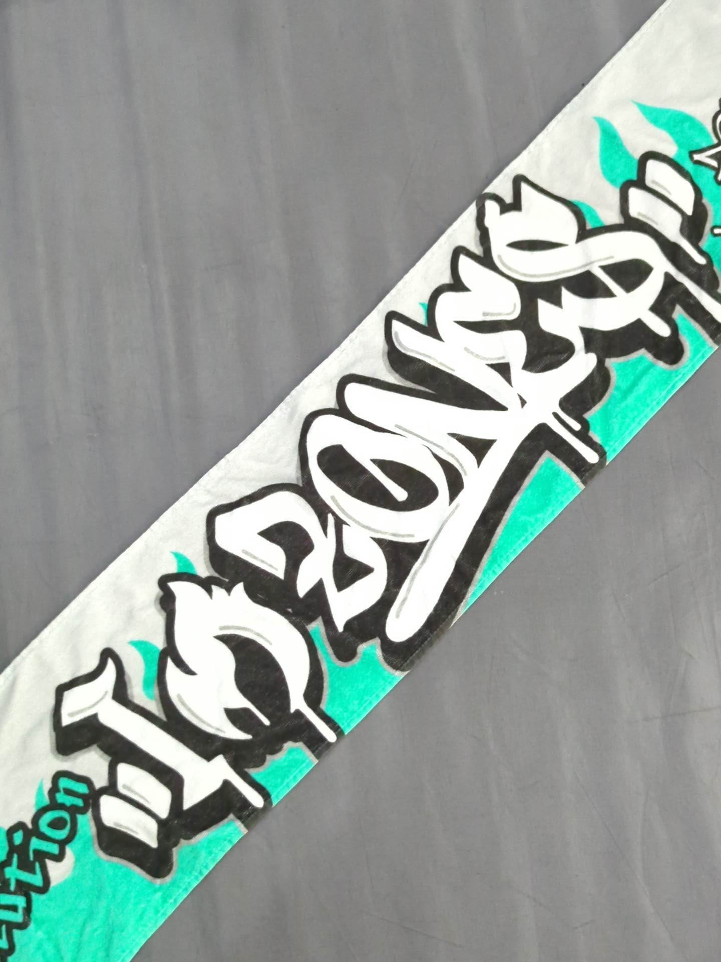 【hand signed autograph】 ZONES "I'm ZONES" muffler towel